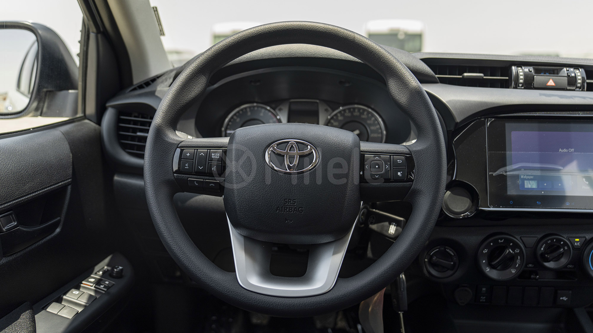 
								(LHD) TOYOTA HILUX DC 2.4D MT 4X4 P.WINDOW MY2026 – WHITE full									