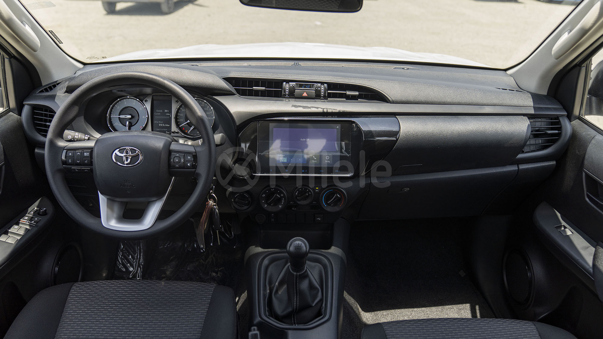 
								(LHD) TOYOTA HILUX DC 2.4D MT 4X4 P.WINDOW MY2026 – WHITE full									