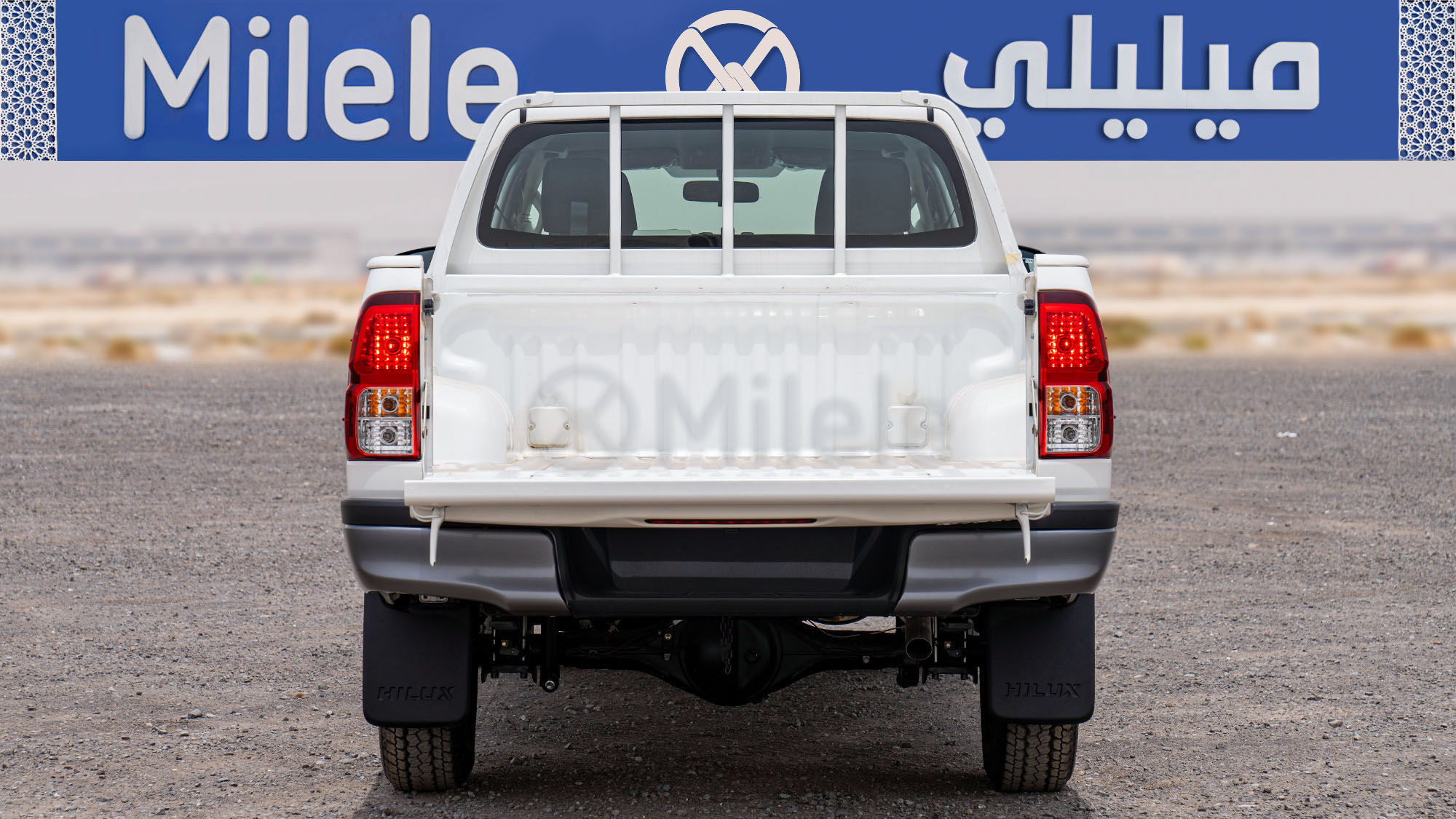 
(LHD) TOYOTA HILUX DC 2.4D MT 4X4 P.WINDOW MY2026 – SUPER WHITE full									