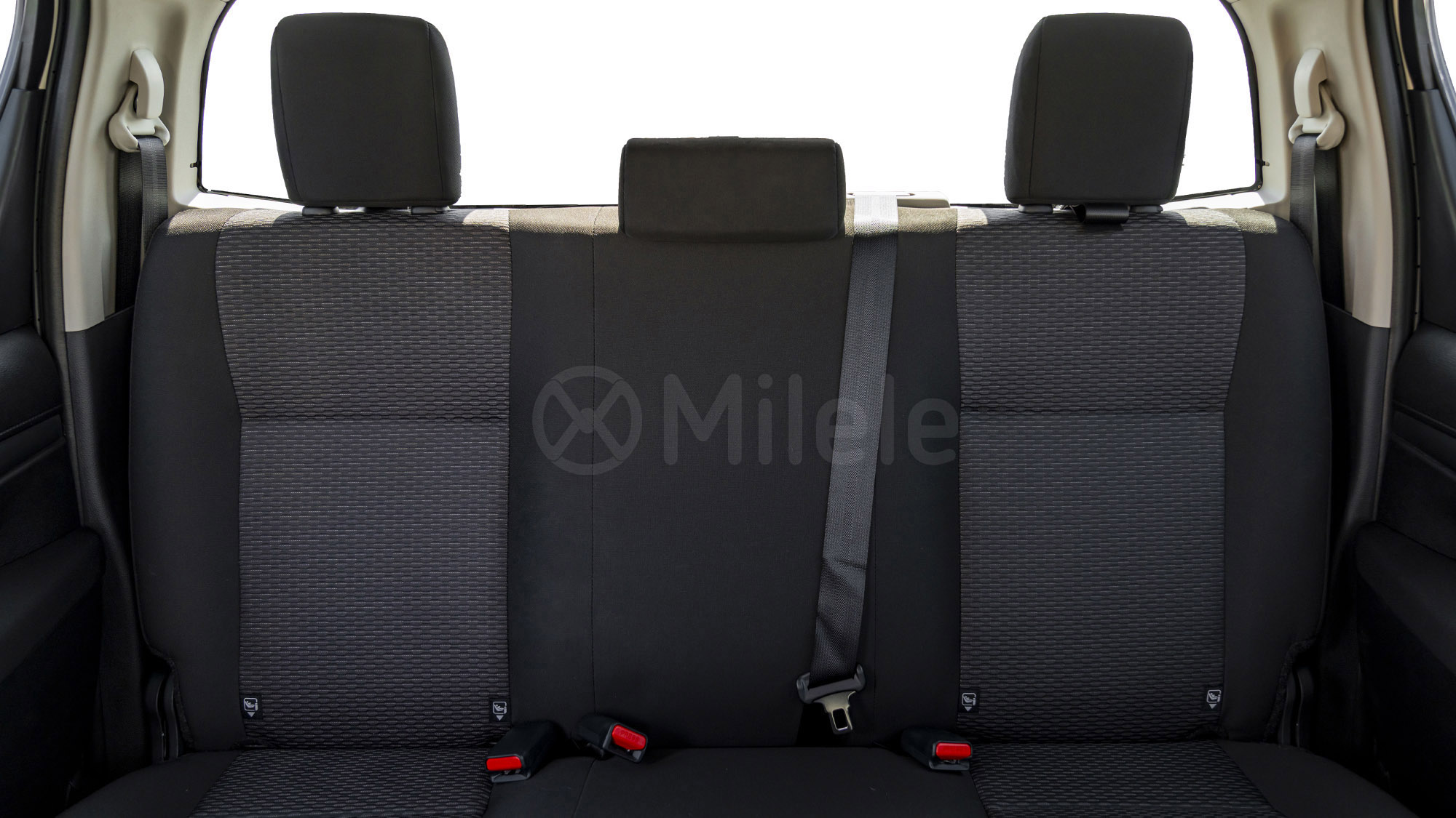 
								(LHD) TOYOTA HILUX DC OFF ROAD EDITION 2.4D MT 4X4 P.WINDOW MY2026 – White full									