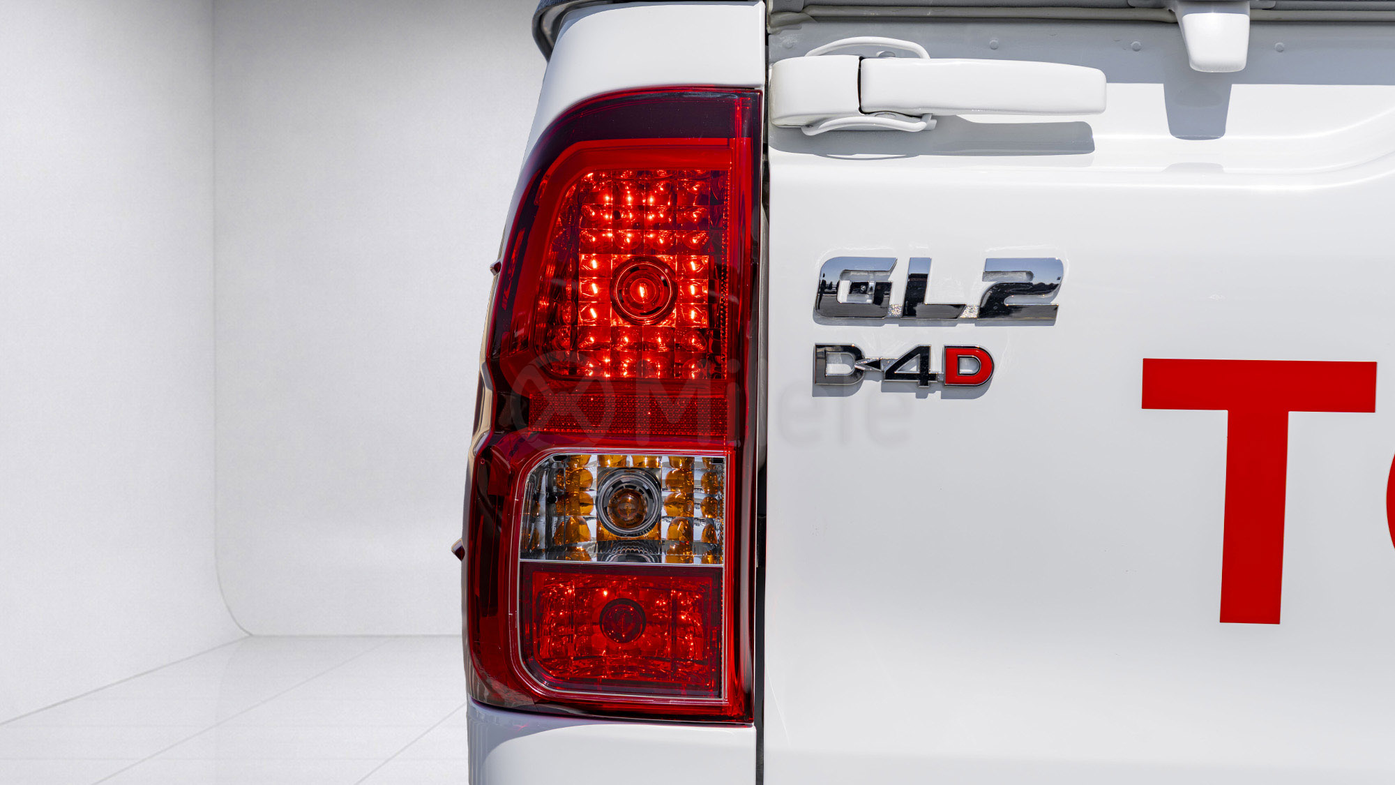 
								(LHD) TOYOTA HILUX DC GL2 D4-D 2.4D MT 4X4 MY2026 – WHITE full									