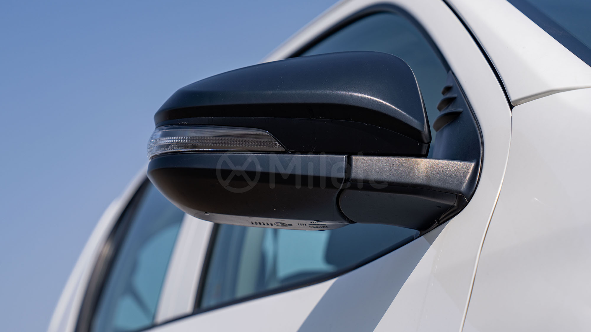 
(LHD) TOYOTA HILUX DC 2.7P AT 4X4 MY2025 – SUPER WHITE full									
