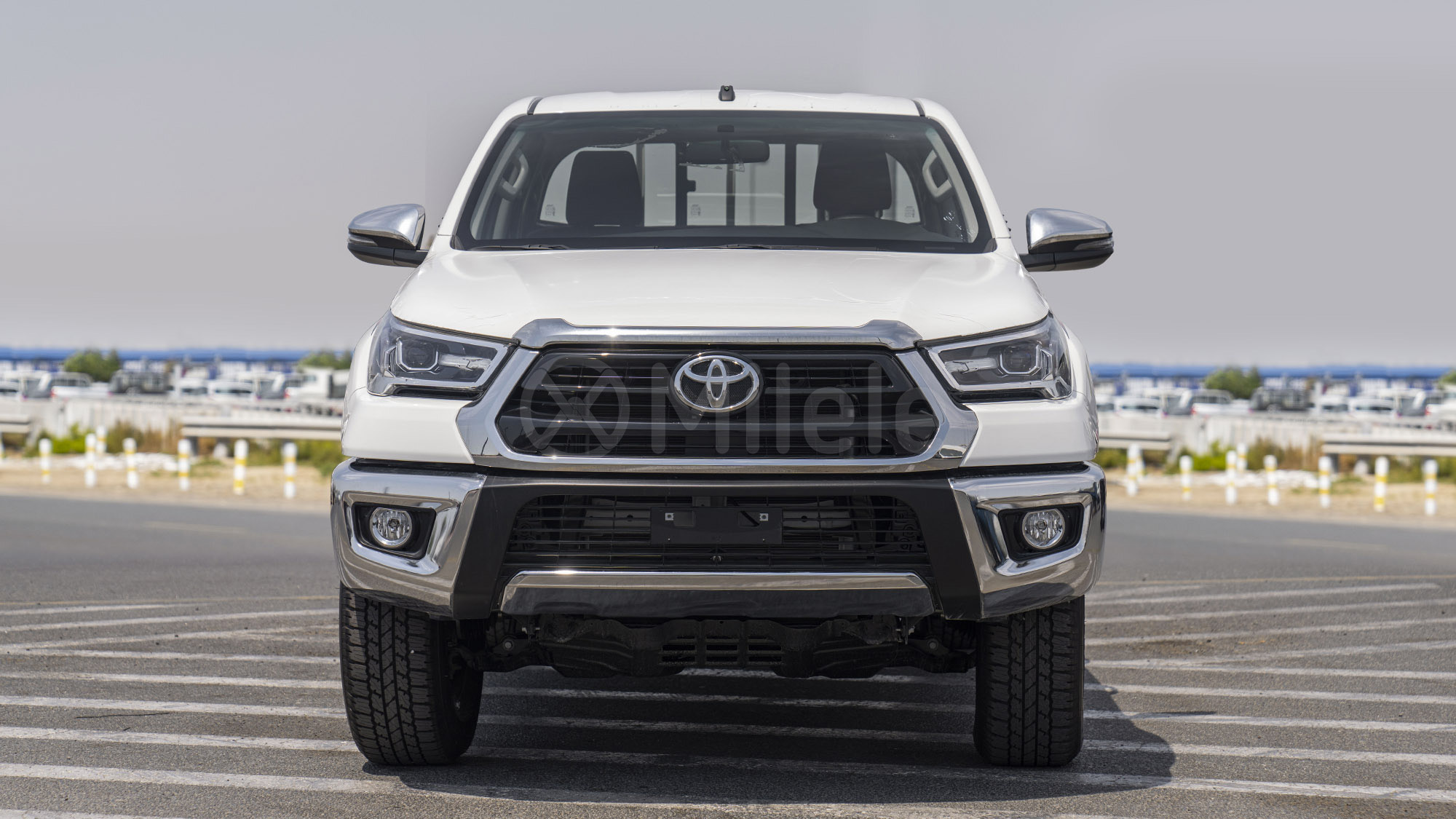 
(LHD) TOYOTA HILUX DC 2.7P MT 4X4 P.WINDOW MY2025 – WHITE full									
