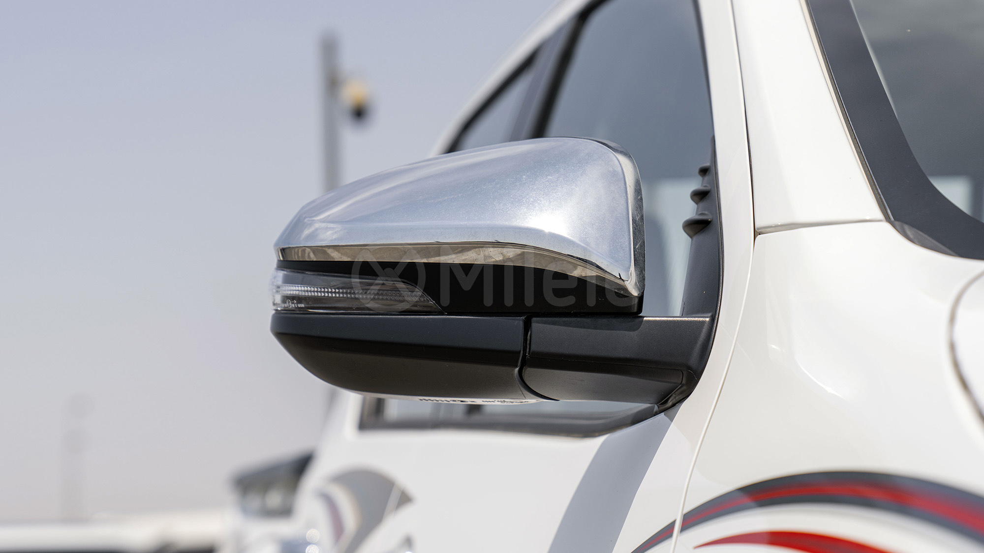 
(LHD) TOYOTA HILUX DC 2.7P MT 4X4 P.WINDOW MY2025 – WHITE full									