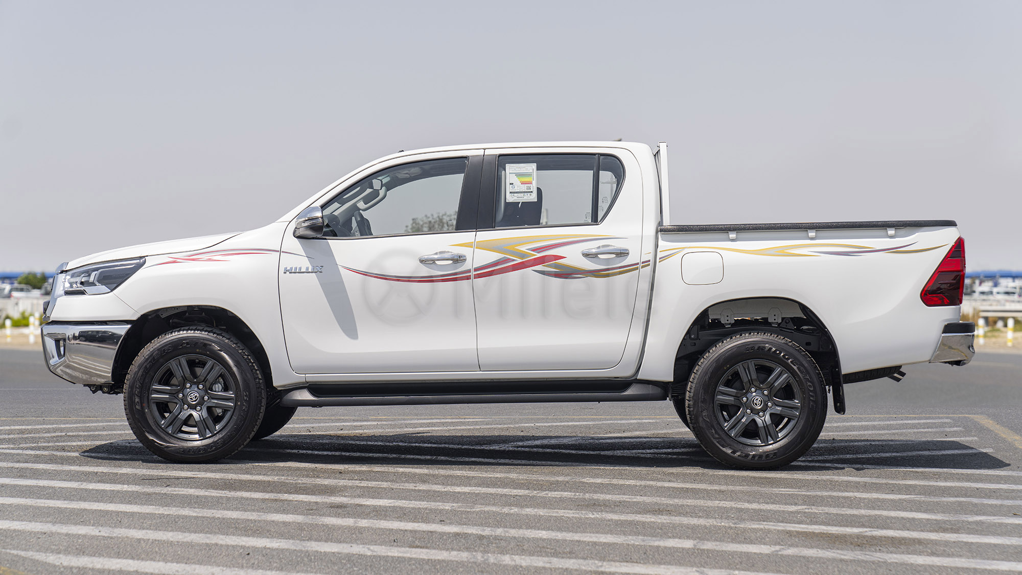 
(LHD) TOYOTA HILUX DC 2.7P MT 4X4 P.WINDOW MY2025 – WHITE full									