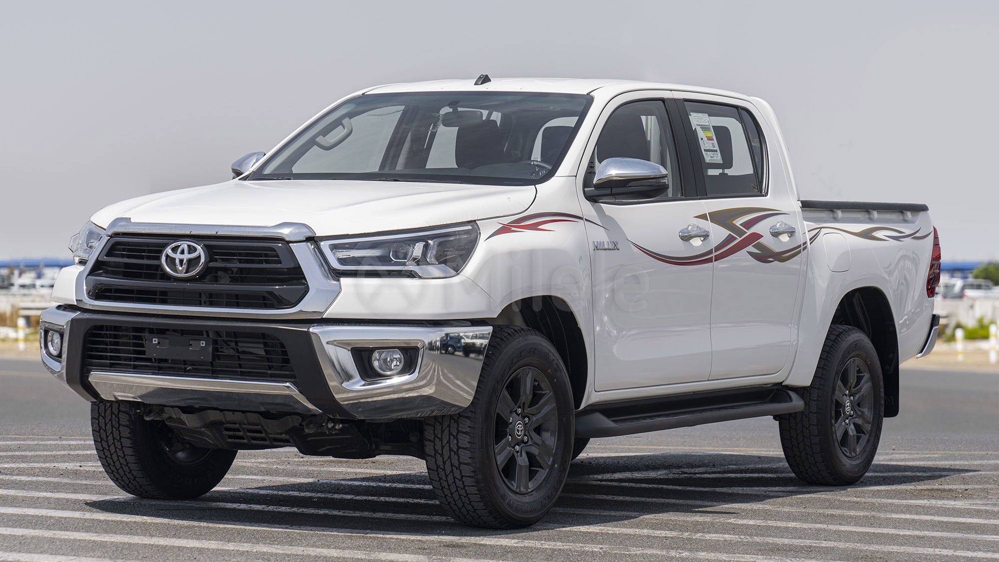 
(LHD) TOYOTA HILUX DC 2.7P MT 4X4 P.WINDOW MY2025 – WHITE full									