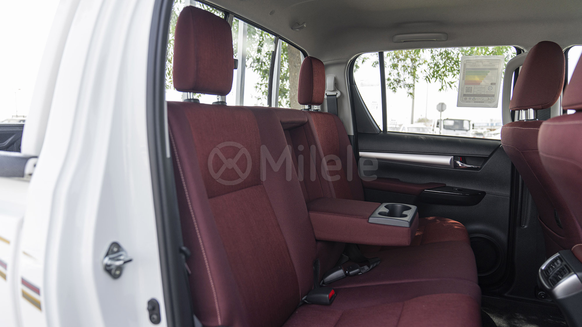 
(LHD) TOYOTA HILUX DC 2.7P MT 4X4 P.WINDOW MY2025 – WHITE full									