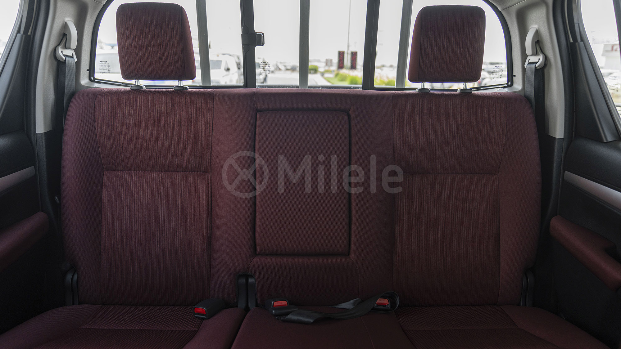 
(LHD) TOYOTA HILUX DC 2.7P MT 4X4 P.WINDOW MY2025 – WHITE full									