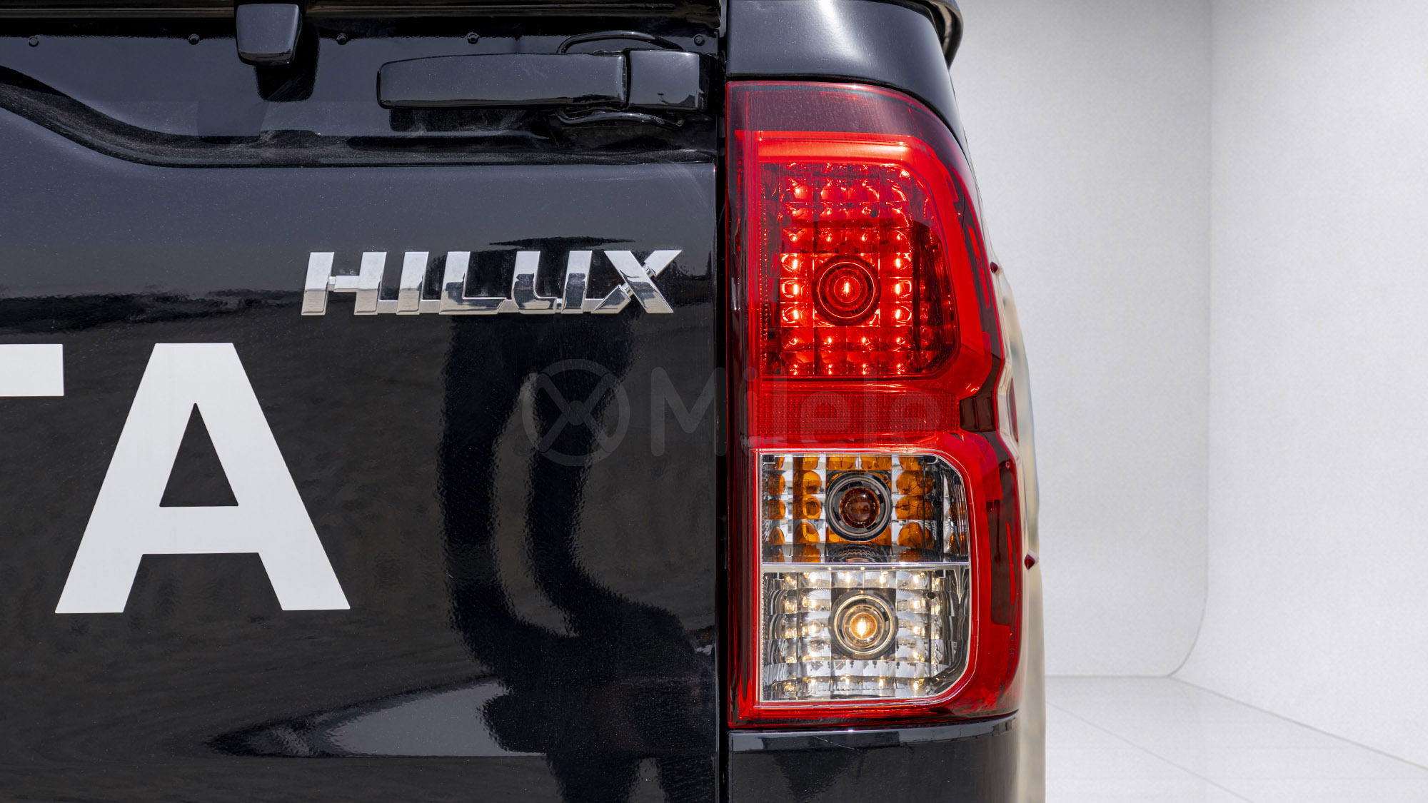 
								(LHD) TOYOTA HILUX DC 2.7P AT 4WD MY2026 – BLACK full									