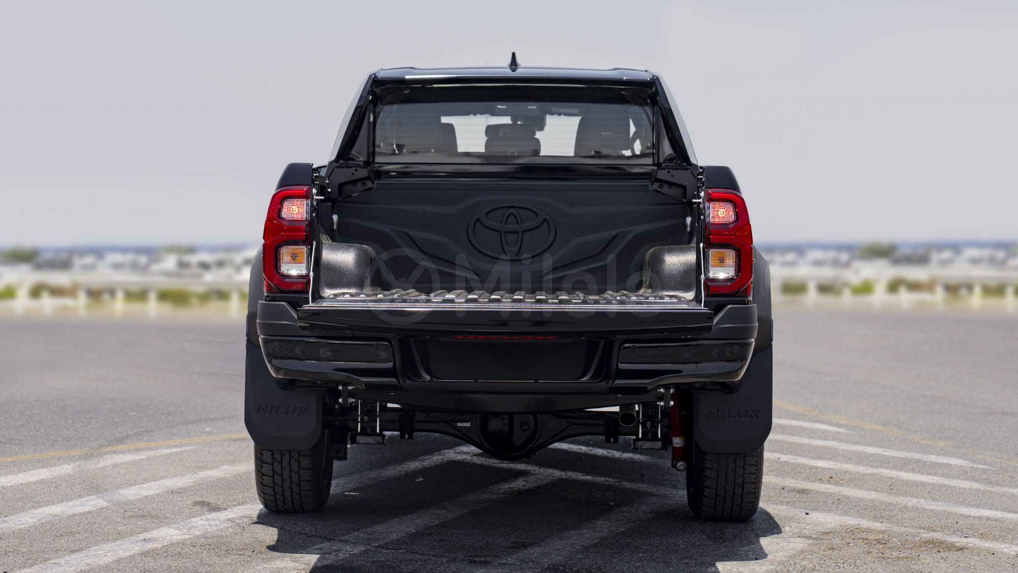 
								(LHD) TOYOTA HILUX DC GR SPORT 2.8D AT 4X4 MY2025 – BLACK full									
