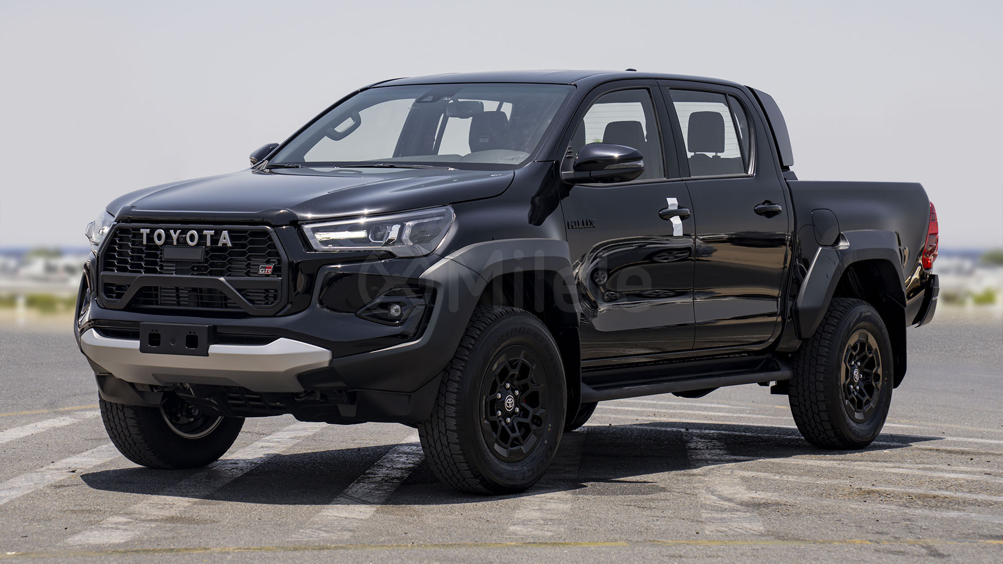 
								(LHD) TOYOTA HILUX DC GR SPORT 2.8D AT 4X4 MY2025 – BLACK full									