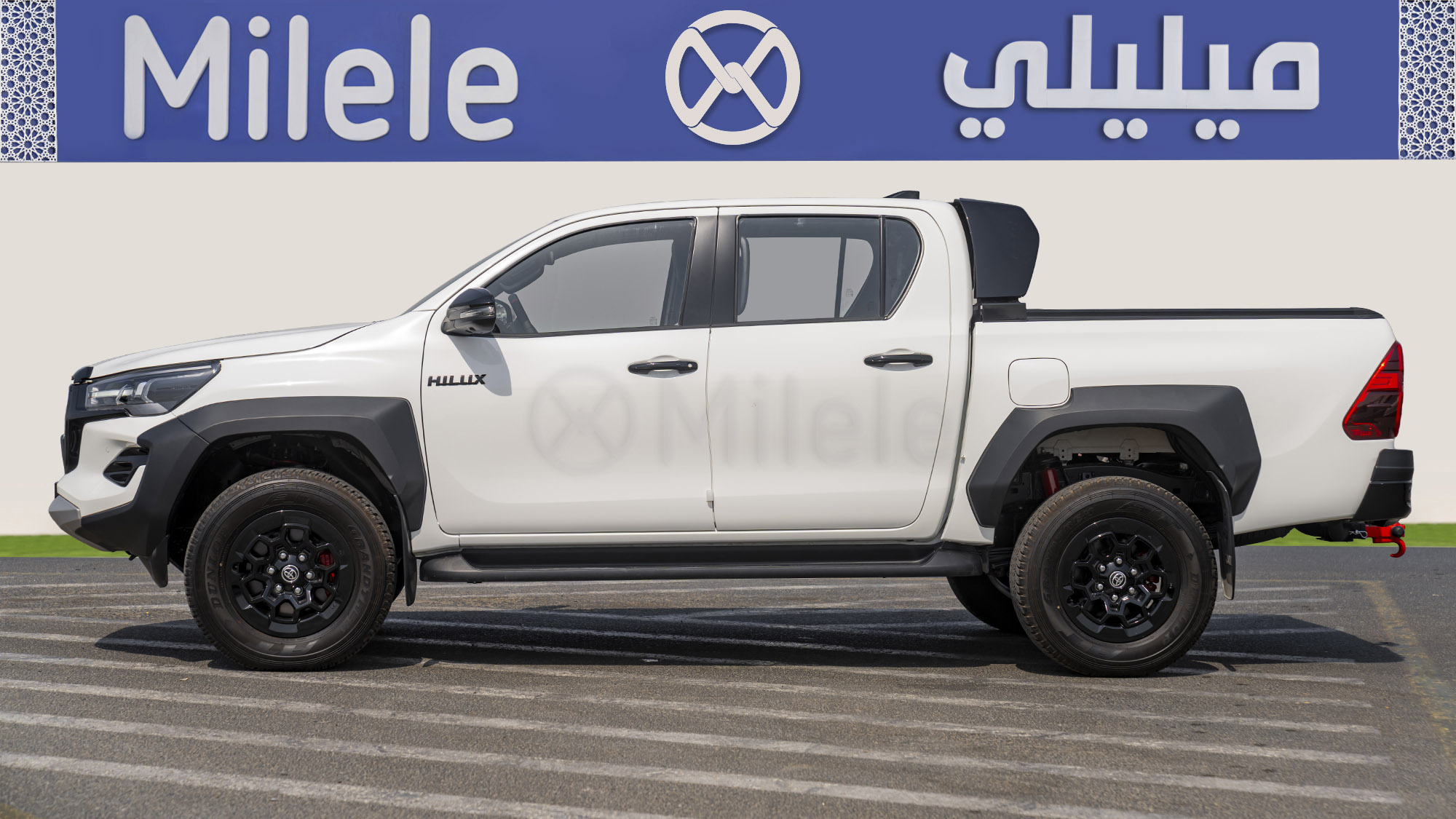 
(LHD) TOYOTA HILUX DC GR SPORT 2.8D AT 4X4 MY2025 – WHITE full									