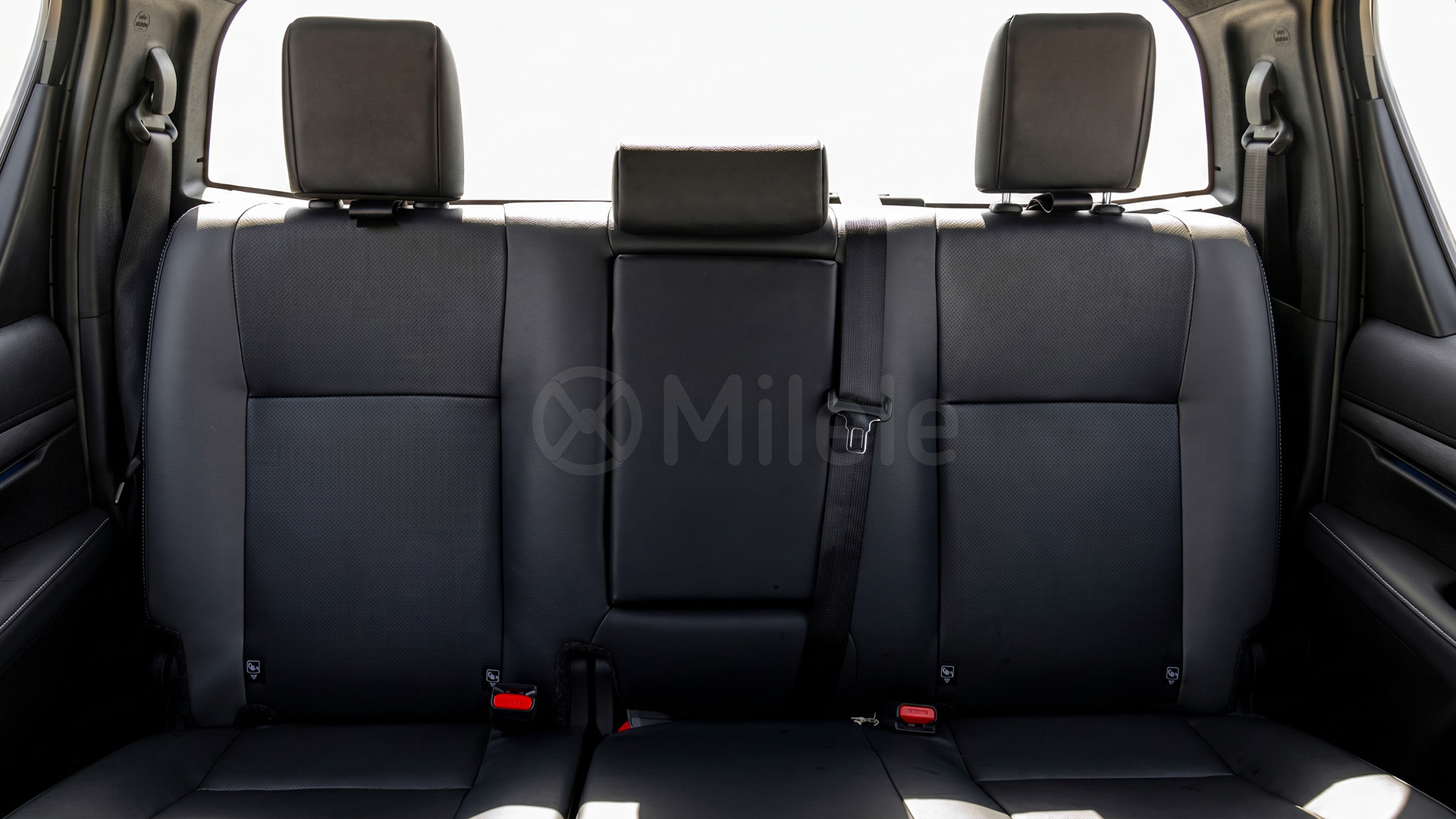 
(LHD) TOYOTA HILUX DC ADVENTURE 2.8D AT 4X4 MY2026 – GREY full									
