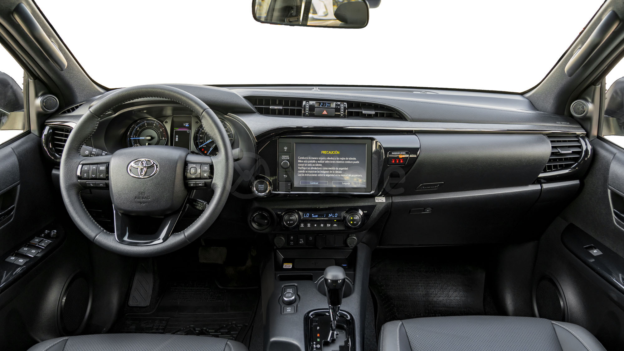 
								(LHD) TOYOTA HILUX DC ADVENTURE DIESEL 2.8M HEV AT 4WD MY2026 – GREY full									
