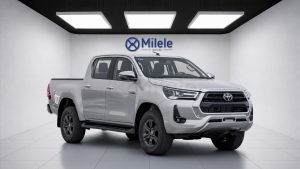 (LHD) TOYOTA HILUX DC DIESEL 2.8M HEV AT 4WD MY2026 – SILVER