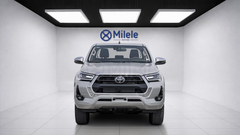 (LHD) TOYOTA HILUX DC DIESEL 2.8M HEV AT 4WD MY2026 – SILVER