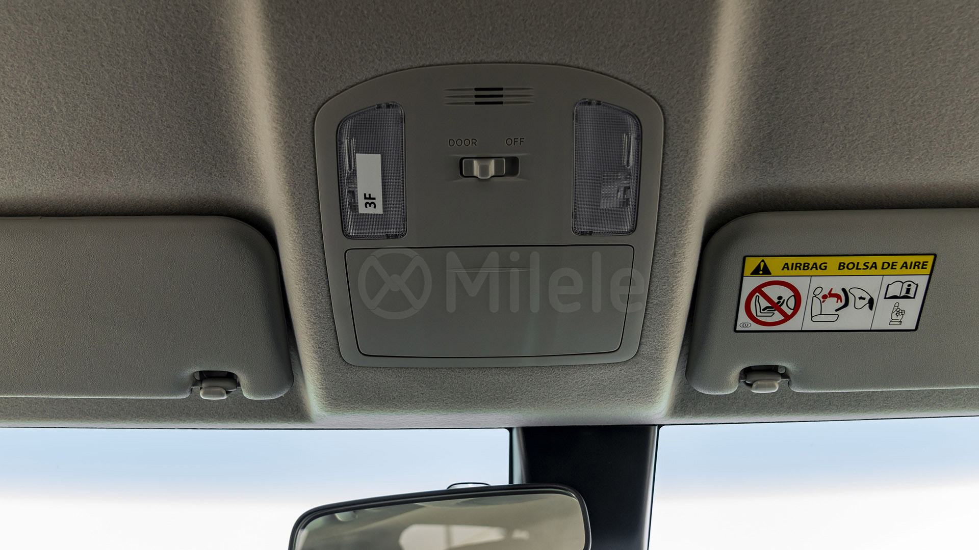 
								(LHD) TOYOTA HILUX DC DIESEL 2.8M HEV AT 4WD MY2026 – SILVER full									