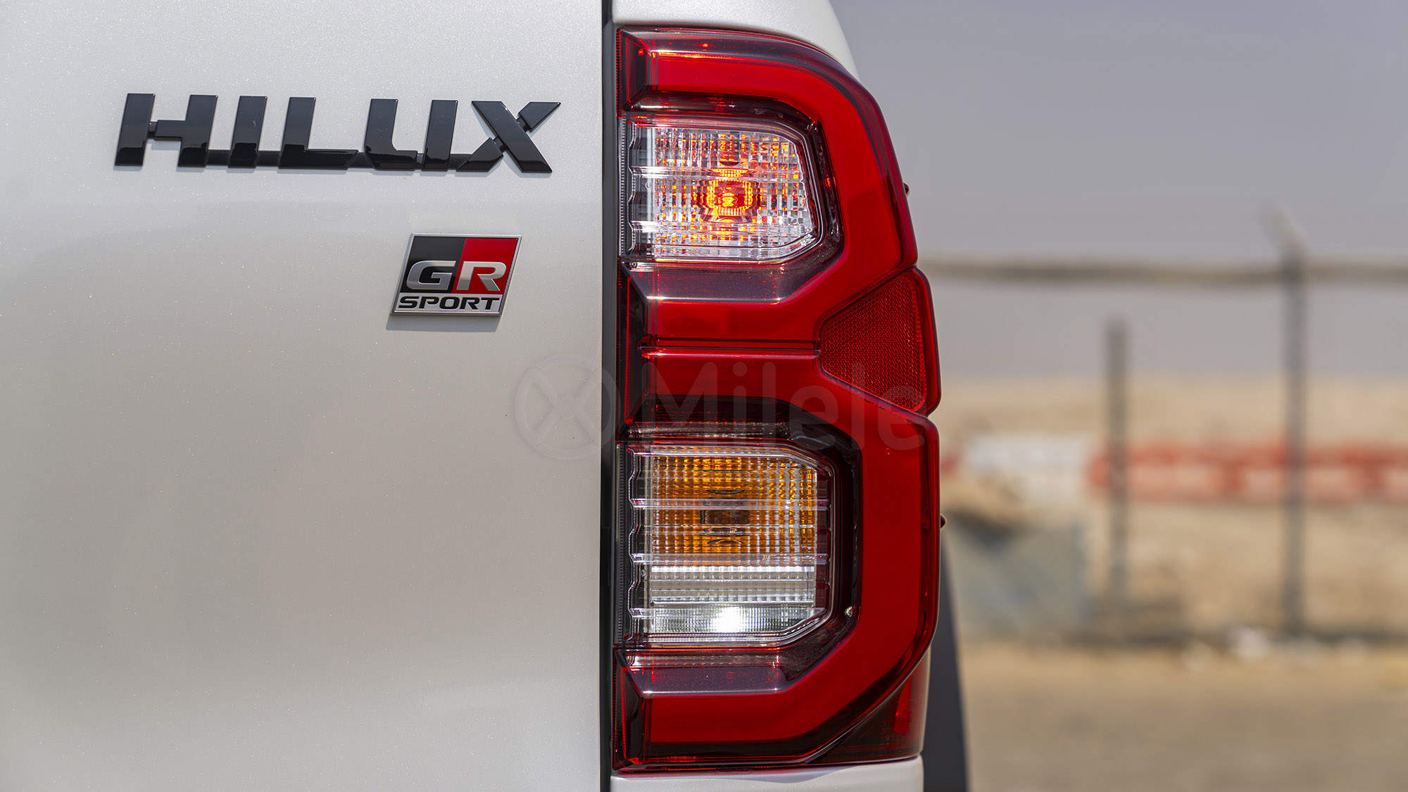 
								(LHD) TOYOTA HILUX DC GR SPORT 4.0P AT 4X4 MY2025 – WHITE full									