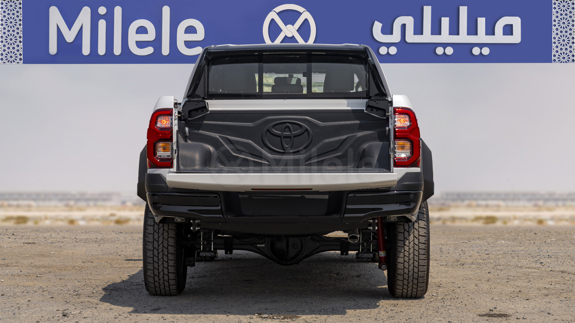 
								(LHD) TOYOTA HILUX DC GR SPORT 4.0P AT 4X4 MY2025 – WHITE full									