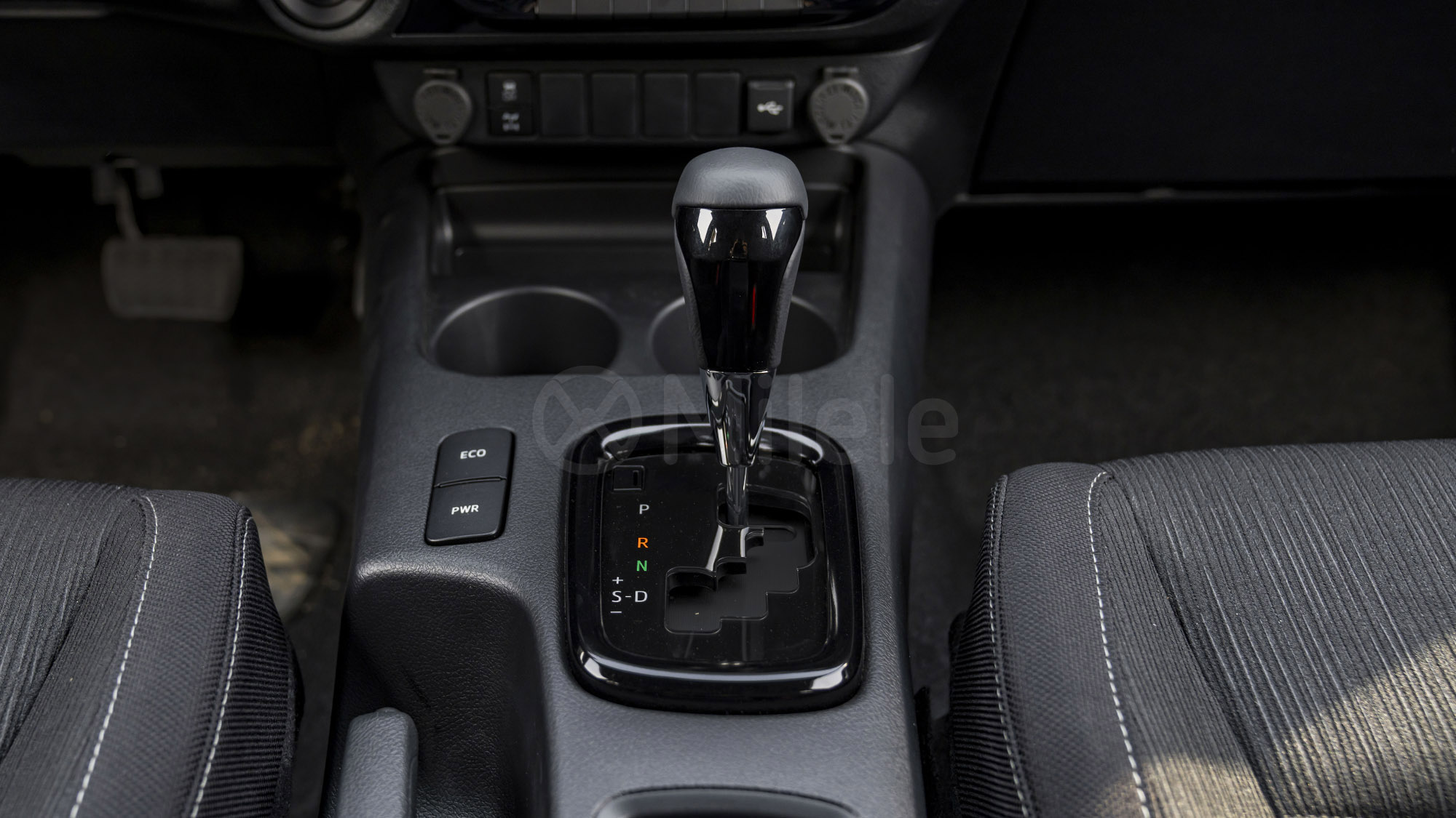 
								(LHD) TOYOTA HILUX DC ADVENTURE 4.0P AT 4X4 MY2026 – BLACK full									