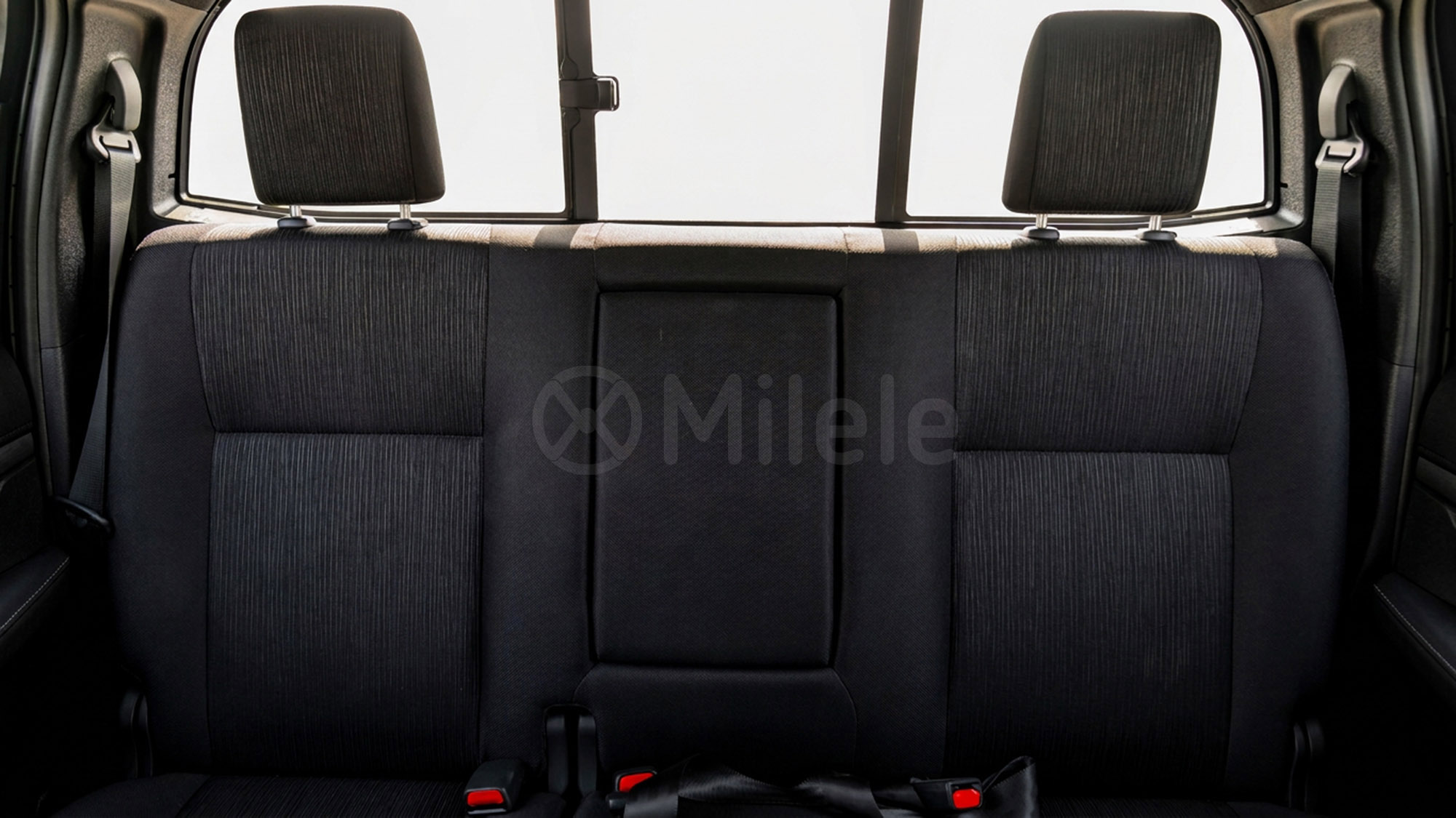 
								(LHD) TOYOTA HILUX DC ADVENTURE 4.0P AT 4X4 MY2026 – BLACK full									