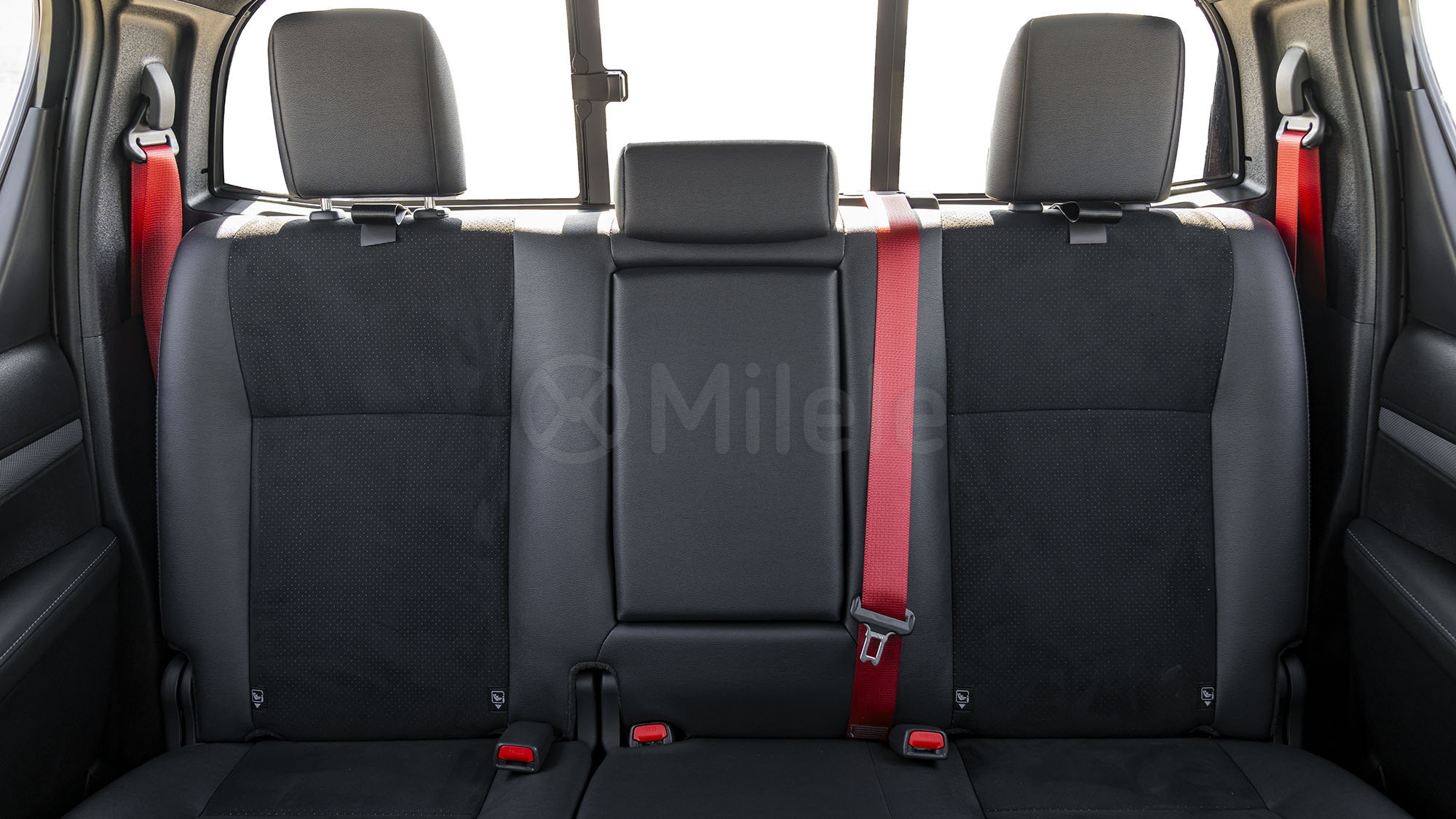 
								(LHD) HILUX GRS 4.0P AT full									