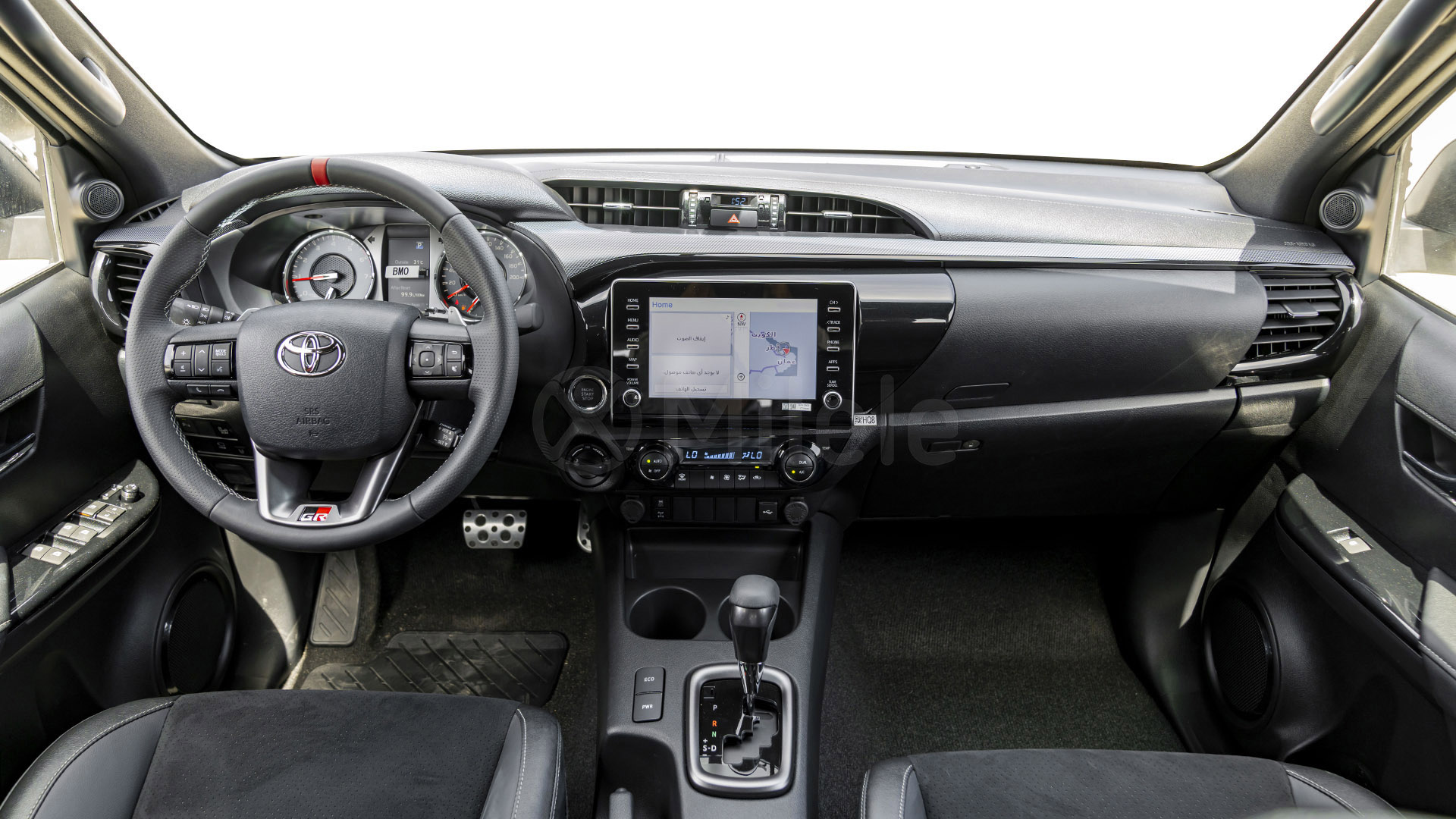 
(LHD) TOYOTA HILUX GRS 4.0P AT MY2026 – WHITE full									