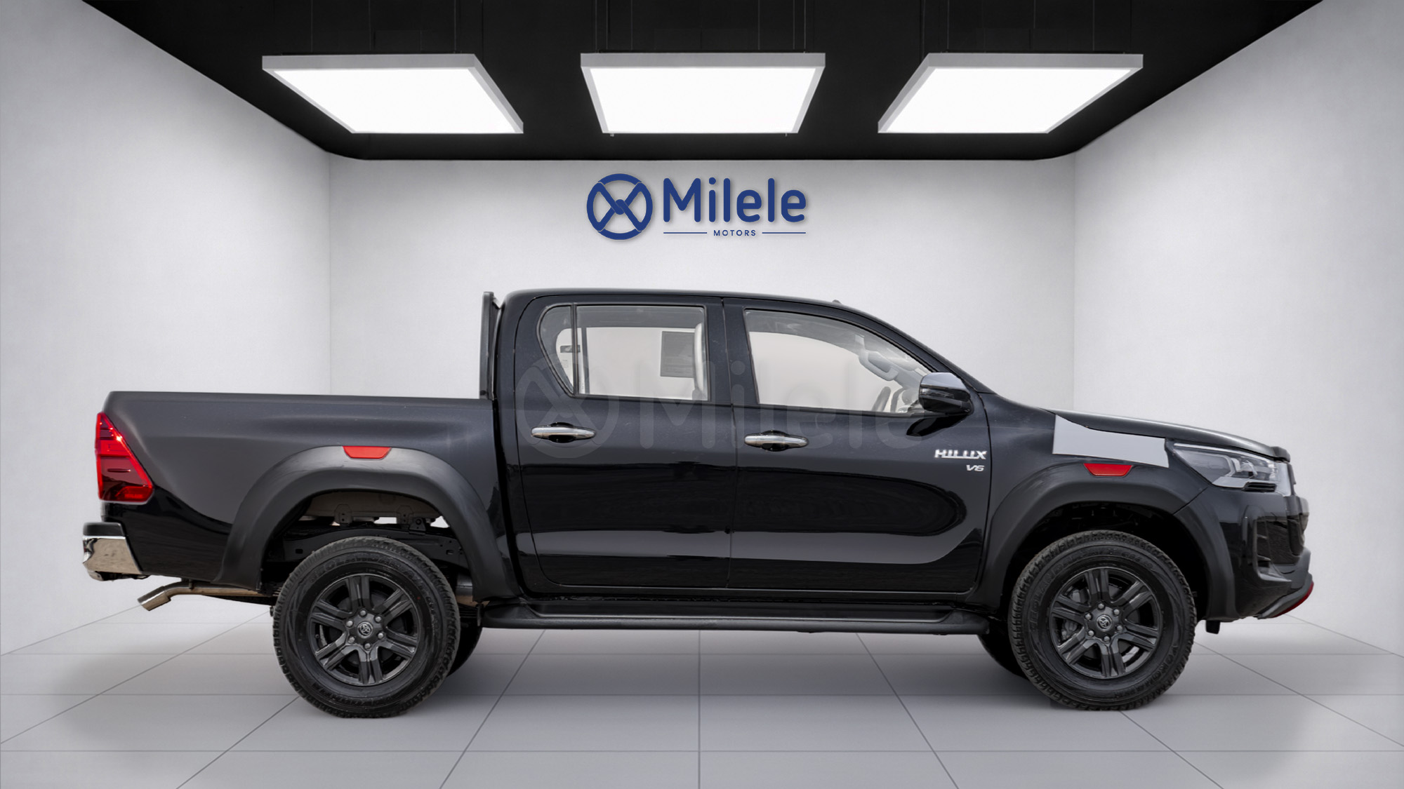 
(LHD) TOYOTA HILUX TRD 4.0P AT MY2026 – Black full									