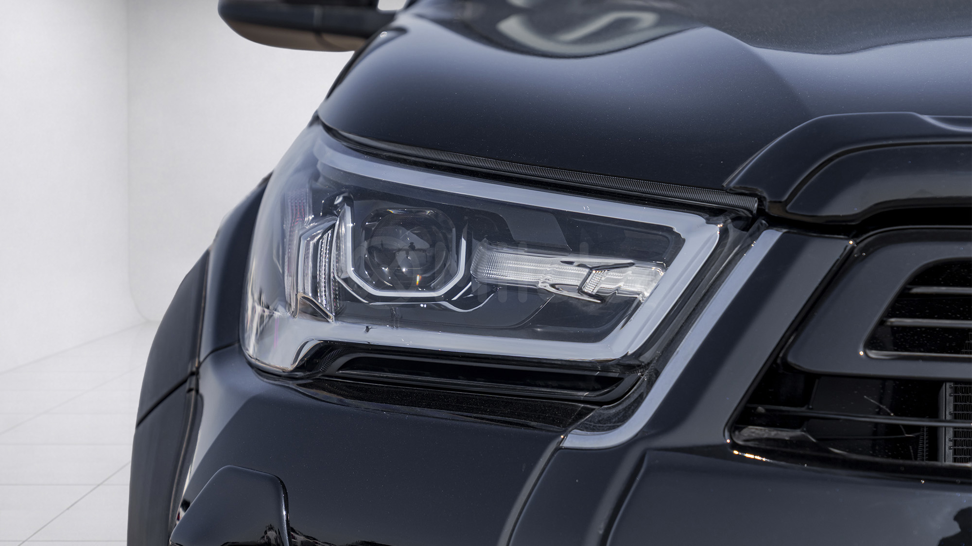 
(LHD) TOYOTA HILUX TRD 4.0P AT MY2026 – Black full									