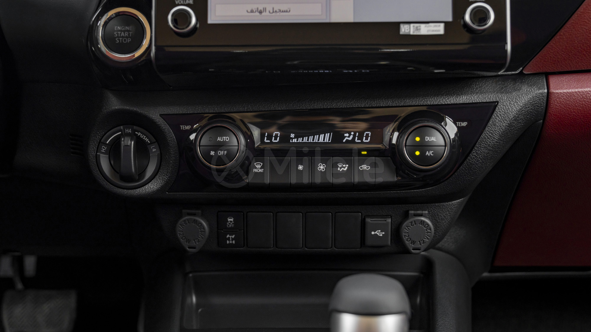 
(LHD) TOYOTA HILUX TRD 4.0P AT MY2026 – Black full									