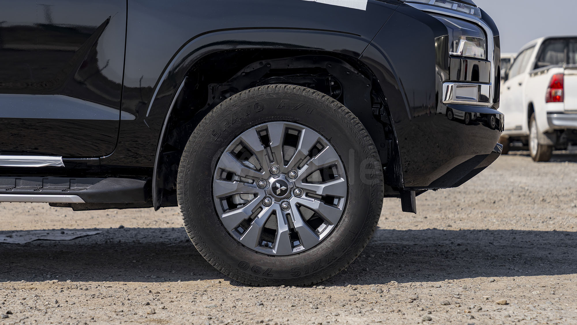 
								(LHD) MITSUBISHI L200 SPORTERO DC CHROME EDITION 2.4D AT 4WD MY2026 – BLACK full									