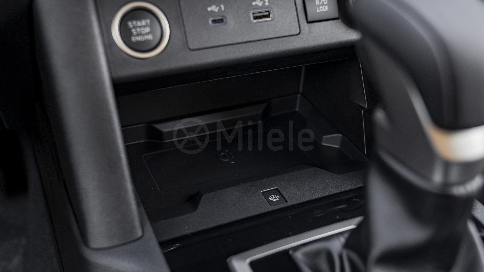 
								(LHD) MITSUBISHI L200 SPORTERO DC CHROME EDITION 2.4D AT 4WD MY2026 – BLACK full									