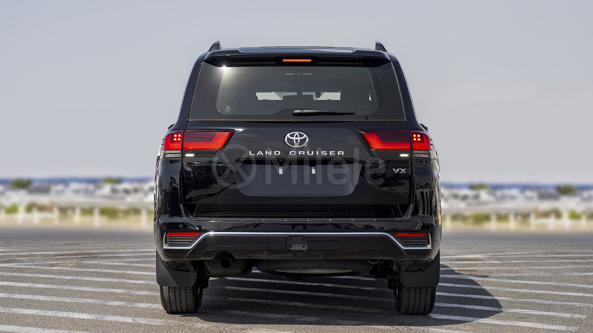 
								(LHD) TOYOTA LC300 VX 3.3D AT MY2025 – BLACK full									