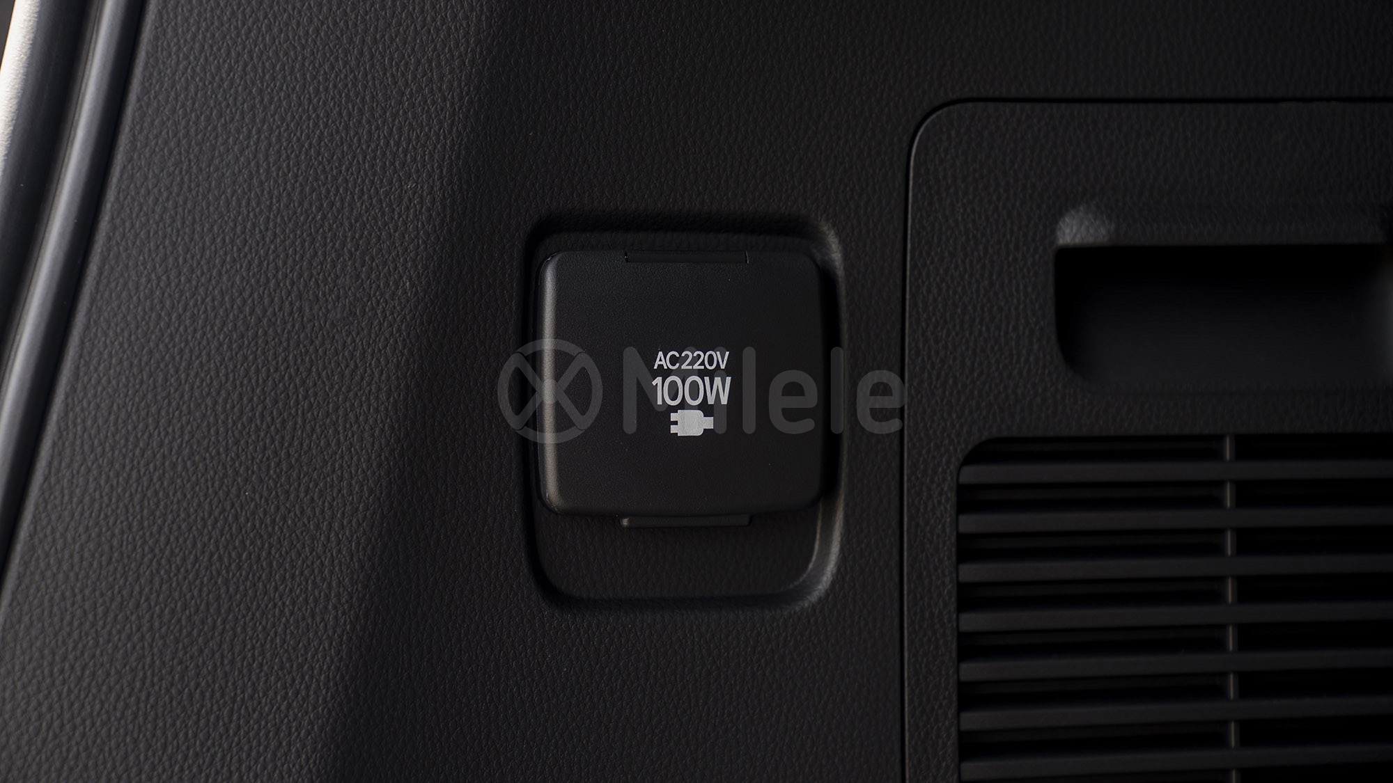 
								(LHD) TOYOTA LC300 VX 3.3D AT MY2025 – BLACK full									