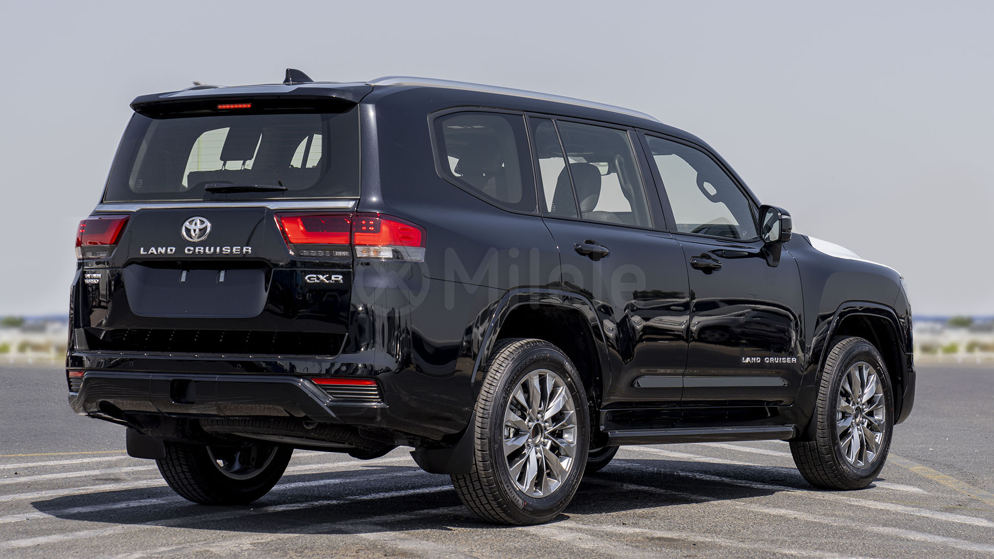 
(LHD) TOYOTA LC300 GXR 3.3D AT MY2025 – BLACK full									