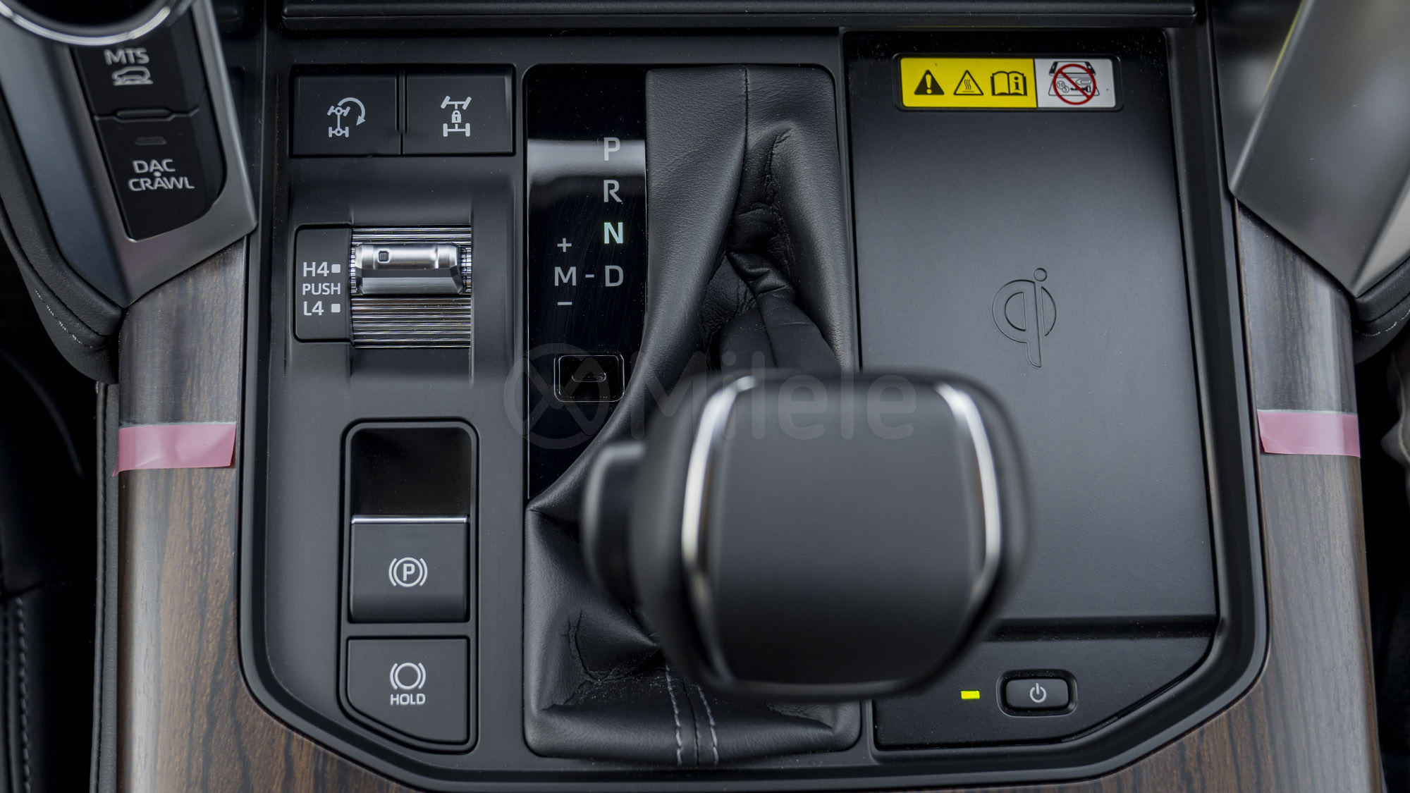 
(LHD) TOYOTA LC300 GXR 3.3D AT MY2025 – BLACK full									