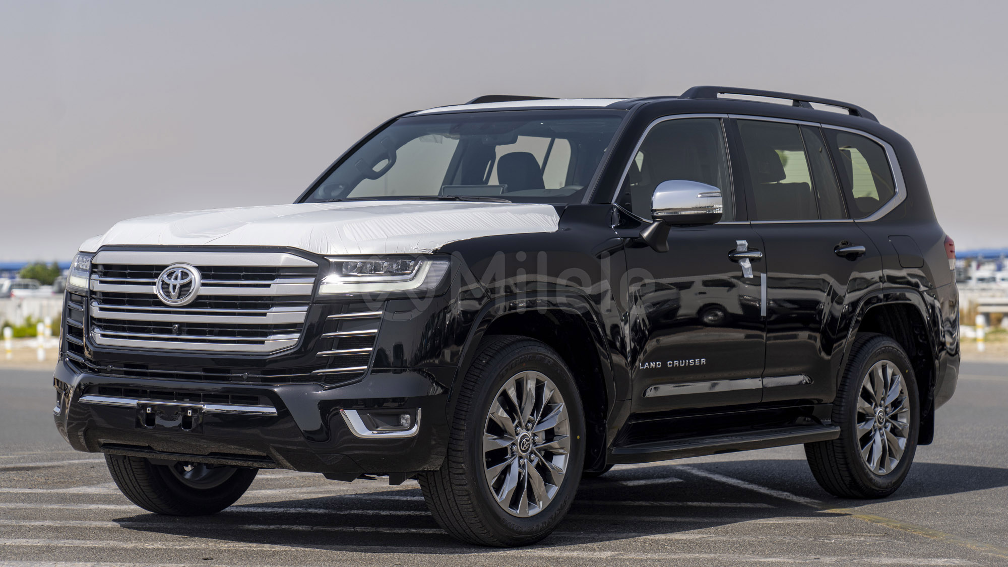 
								(LHD) TOYOTA LC300 VX 3.5P AT AWD MY2025 – ATTITUDE BLACK full									