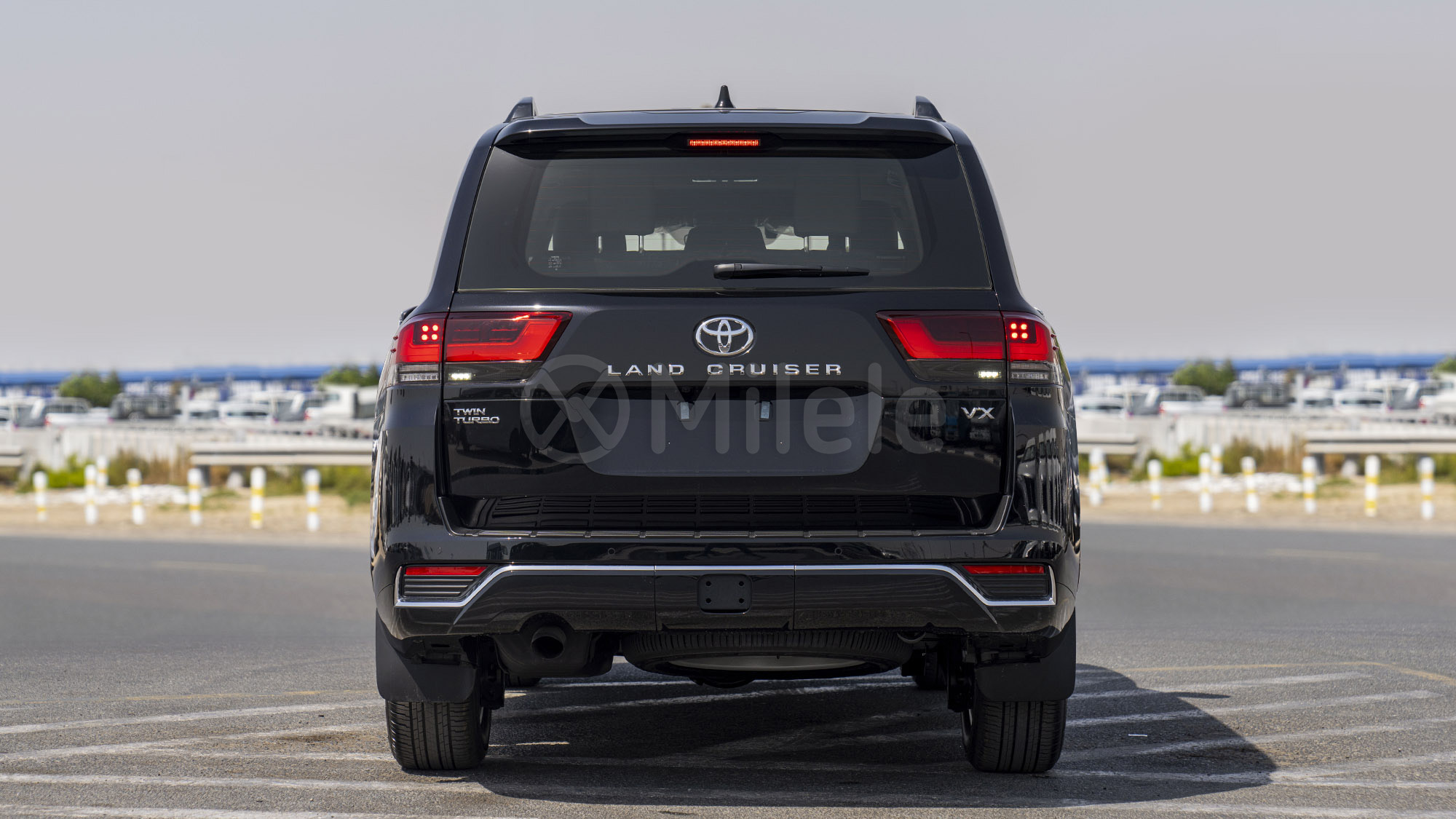 
								(LHD) TOYOTA LC300 VX 3.5P AT AWD MY2025 – ATTITUDE BLACK full									