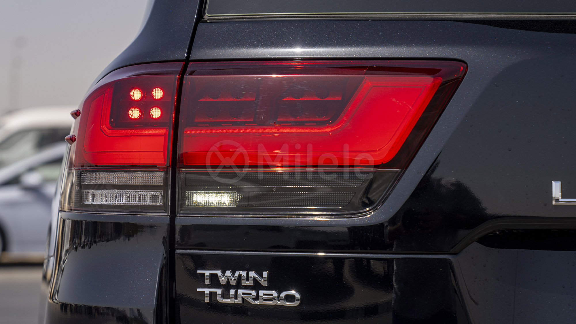 
								(LHD) TOYOTA LC300 VX 3.5P AT AWD MY2025 – ATTITUDE BLACK full									