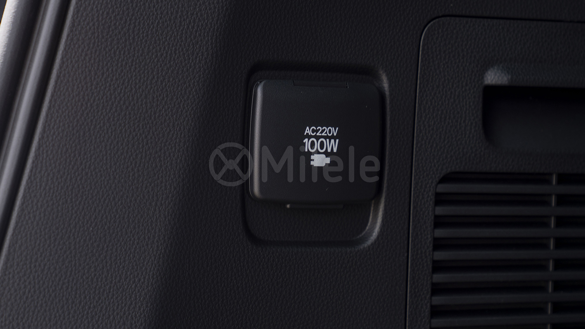 
								(LHD) TOYOTA LC300 VX 3.5P AT AWD MY2025 – ATTITUDE BLACK full									