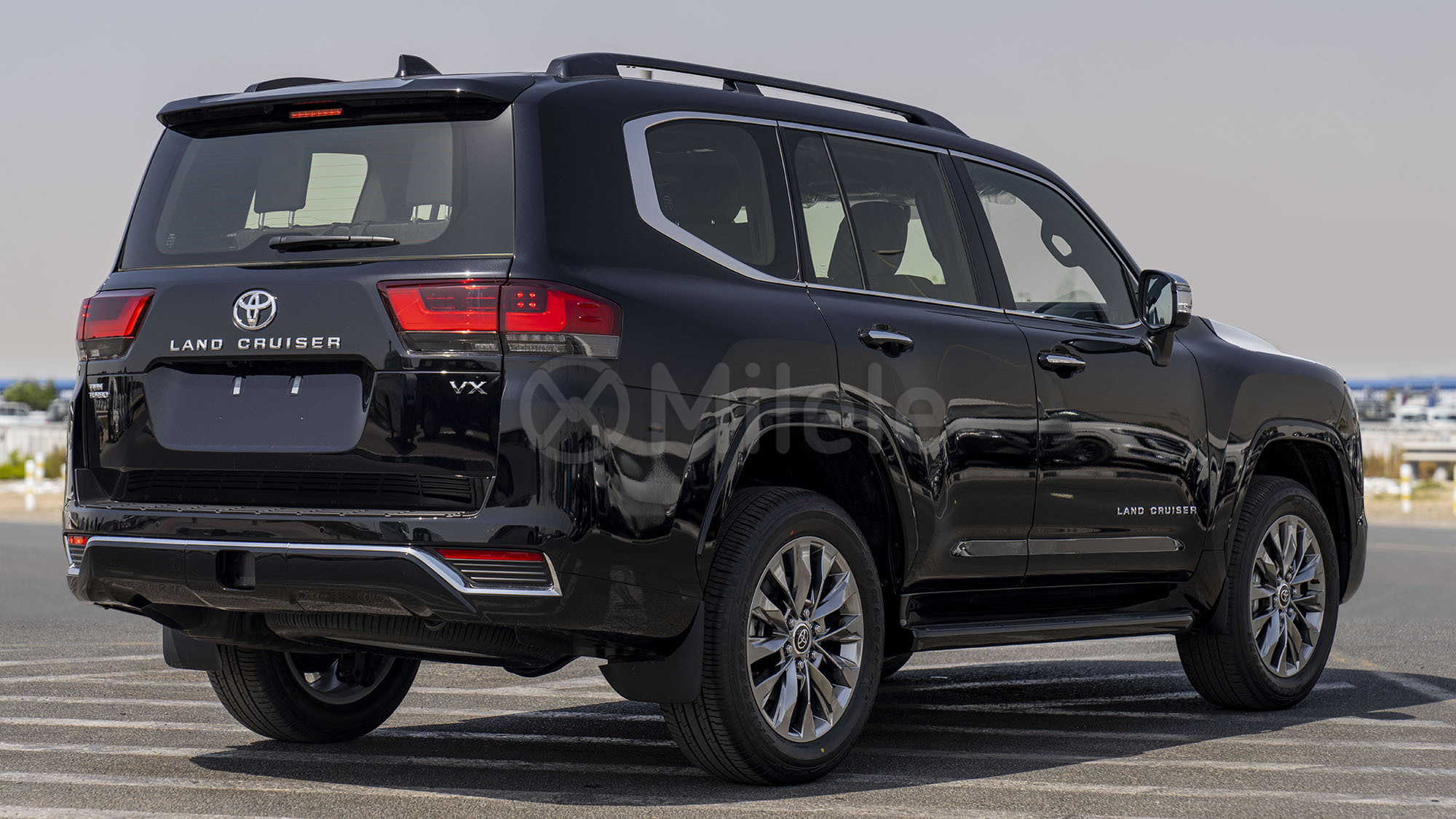 
								(LHD) TOYOTA LC300 VX 3.5P AT AWD MY2025 – ATTITUDE BLACK full									