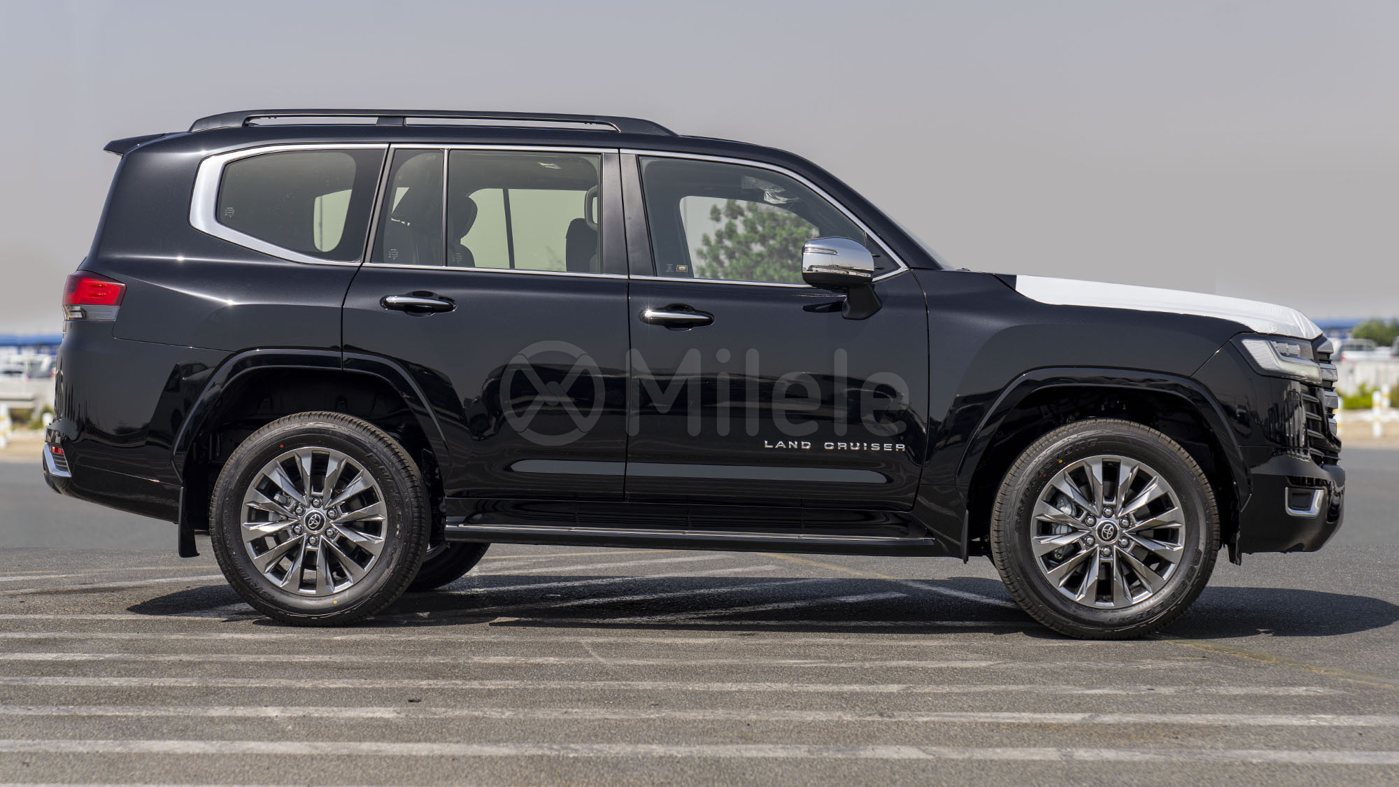 
								(LHD) TOYOTA LC300 VX 3.5P AT AWD MY2025 – ATTITUDE BLACK full									