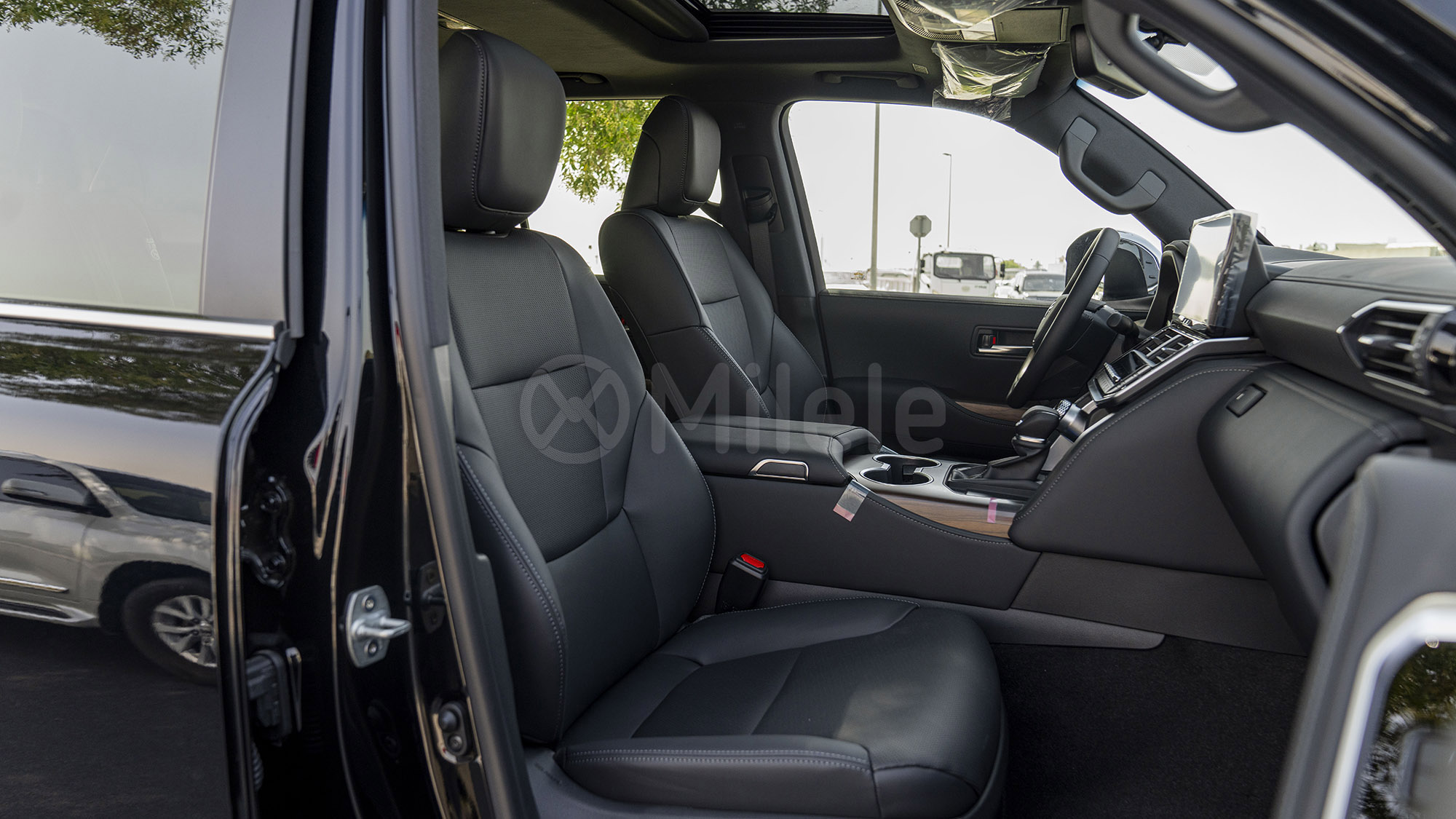 
								(LHD) TOYOTA LC300 VX 3.5P AT AWD MY2025 – ATTITUDE BLACK full									