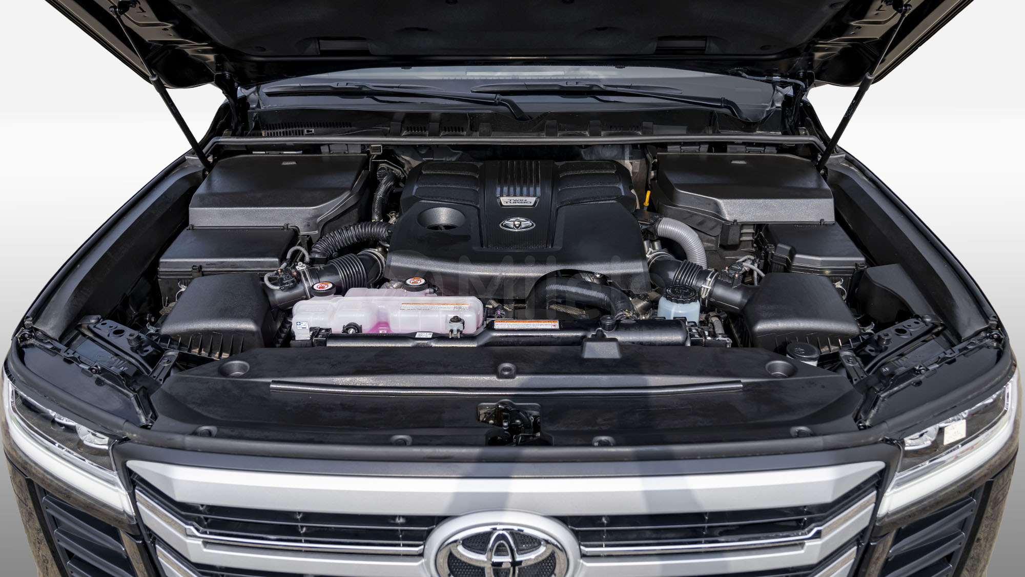 
								(LHD) TOYOTA LC300 VX 3.5P AT MY2026 – ATTITUDE BLACK full									