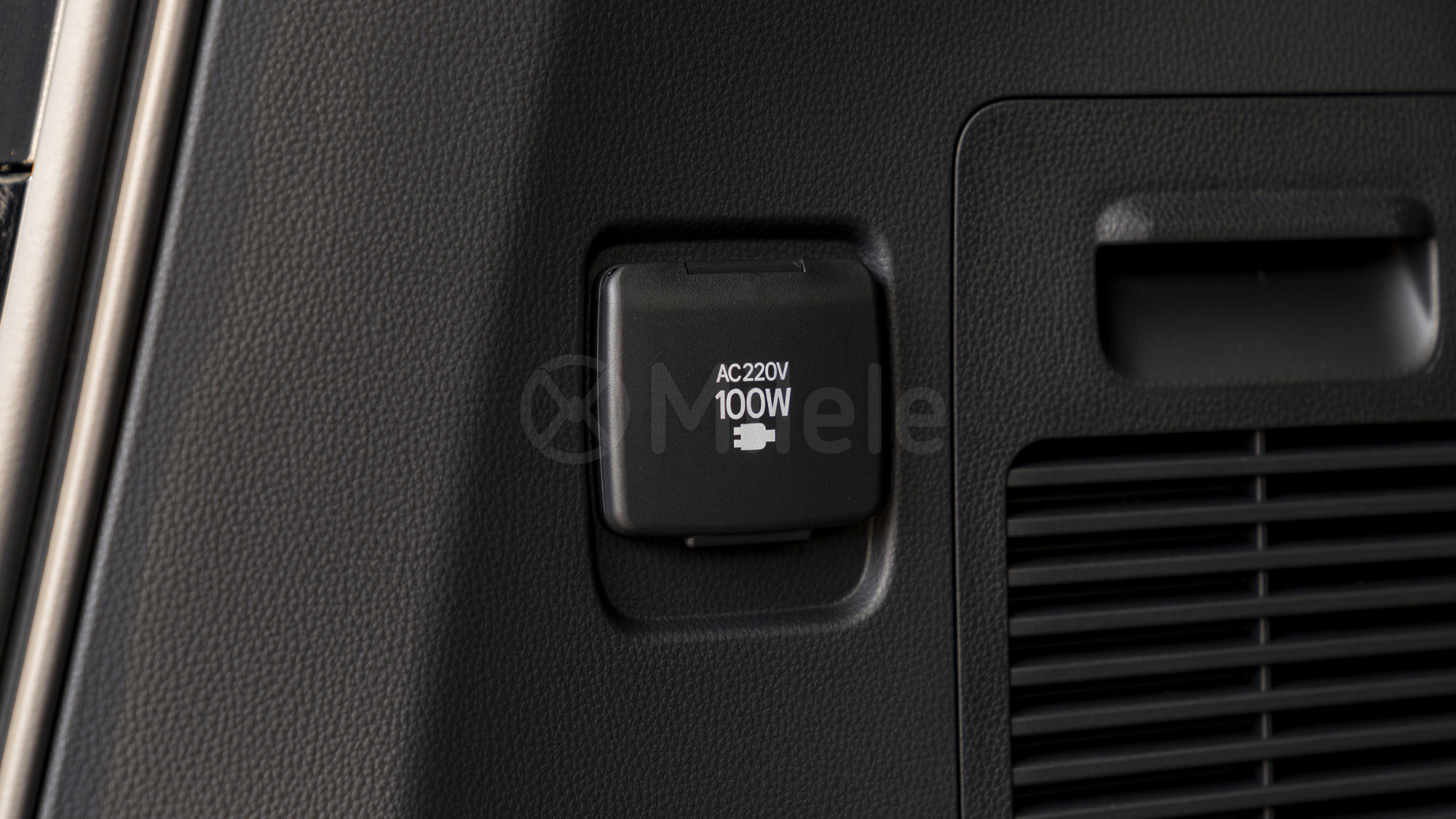 
								(LHD) TOYOTA LC300 VX 3.5P AT MY2026 – ATTITUDE BLACK full									