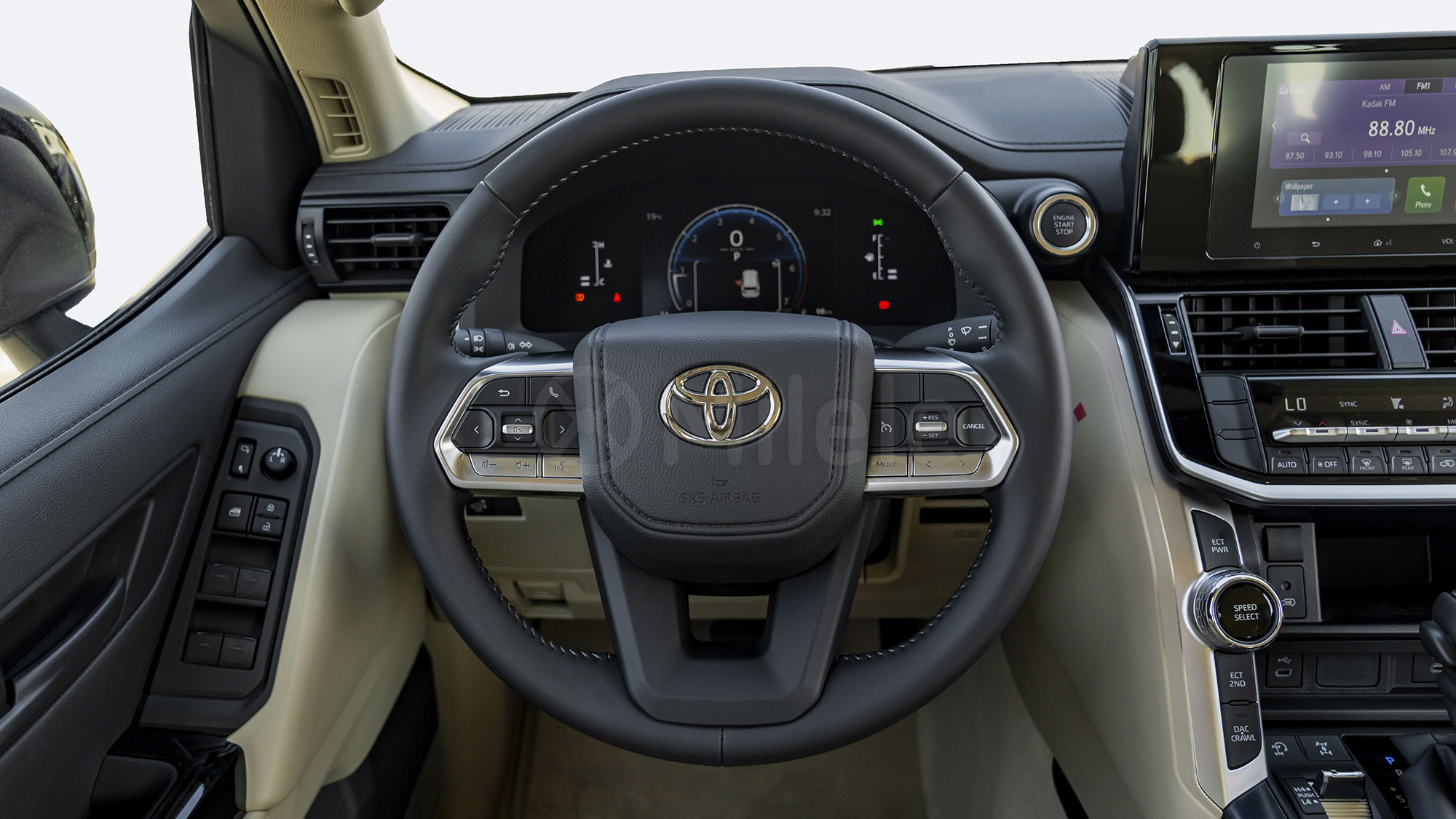 
								(LHD) TOYOTA LC300 EXR 4.0P AT 4X4 MY2025 – BLACK full									