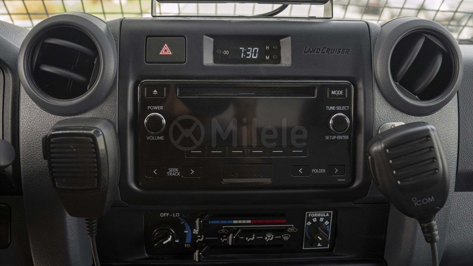 
								(LHD) TOYOTA LC78 4.2D MT MY2025 – WHITE full									