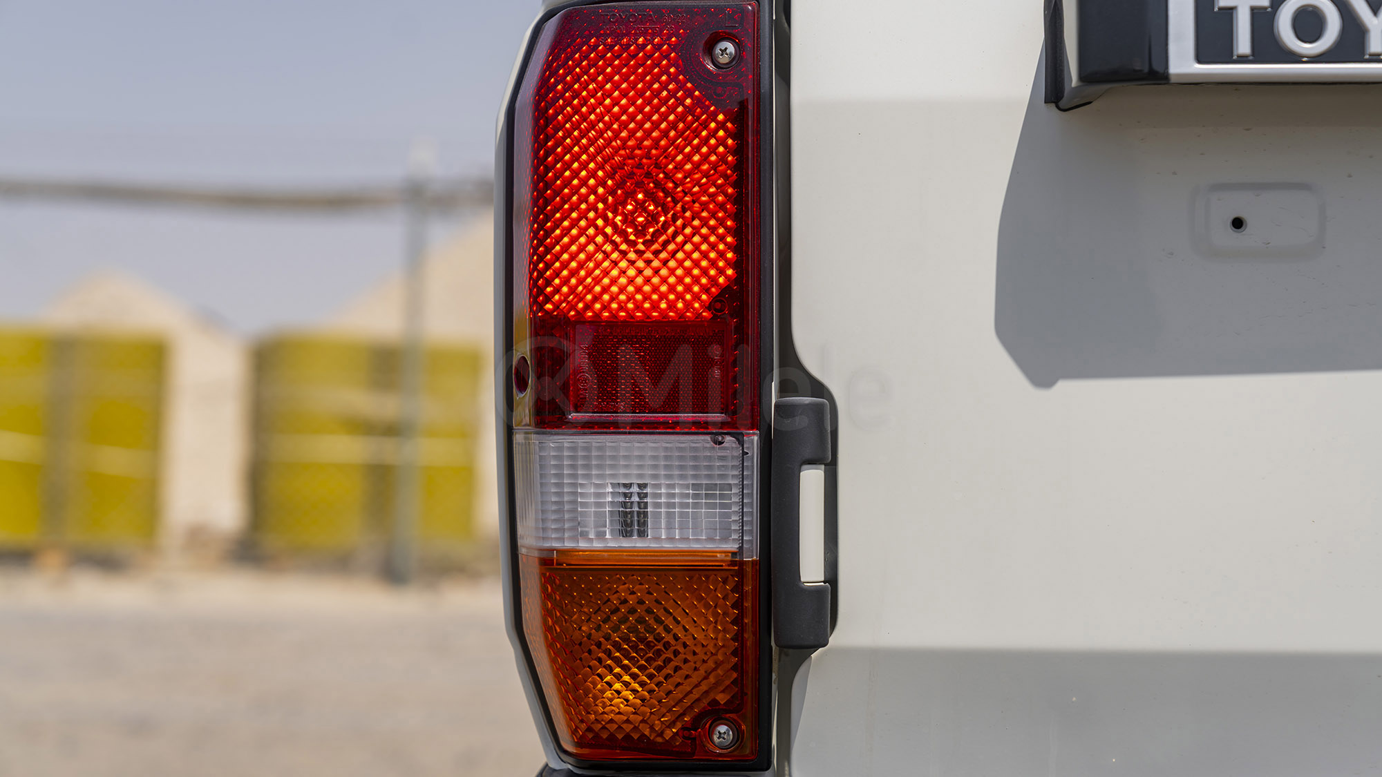 
								(LHD) TOYOTA LC78 4.2D MT 4X4 MY2025 – WHITE full									