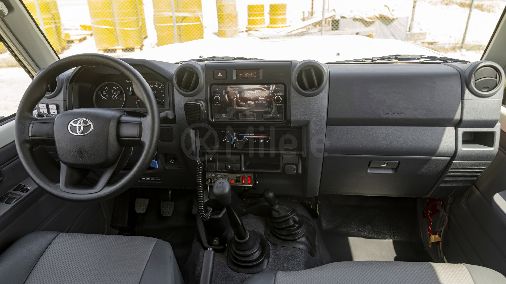 
								(LHD) TOYOTA LC78 4.2D MT 4X4 MY2025 – WHITE full									