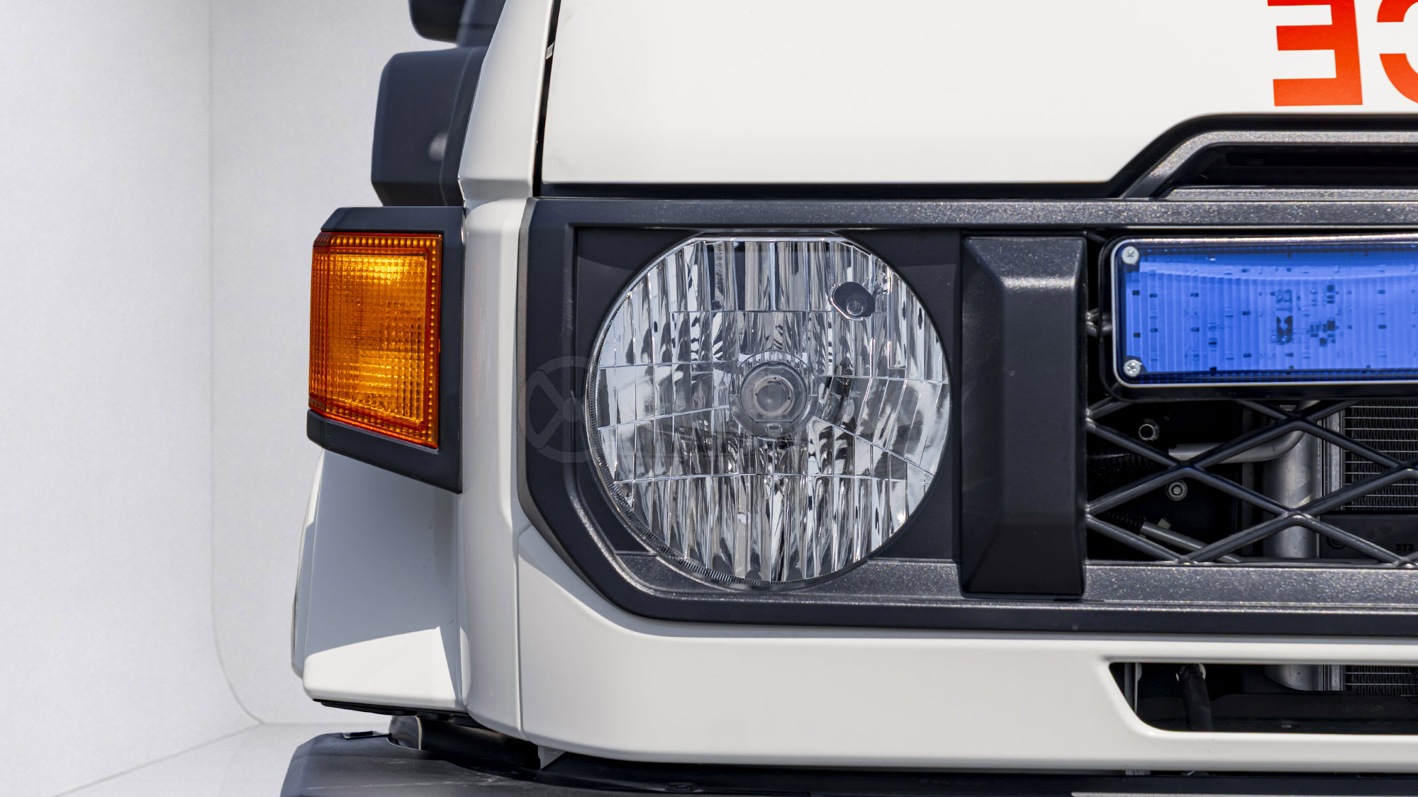 
								(LHD) TOYOTA LC78 AMBULANCE 4.2D MT MY2026 – WHITE full									